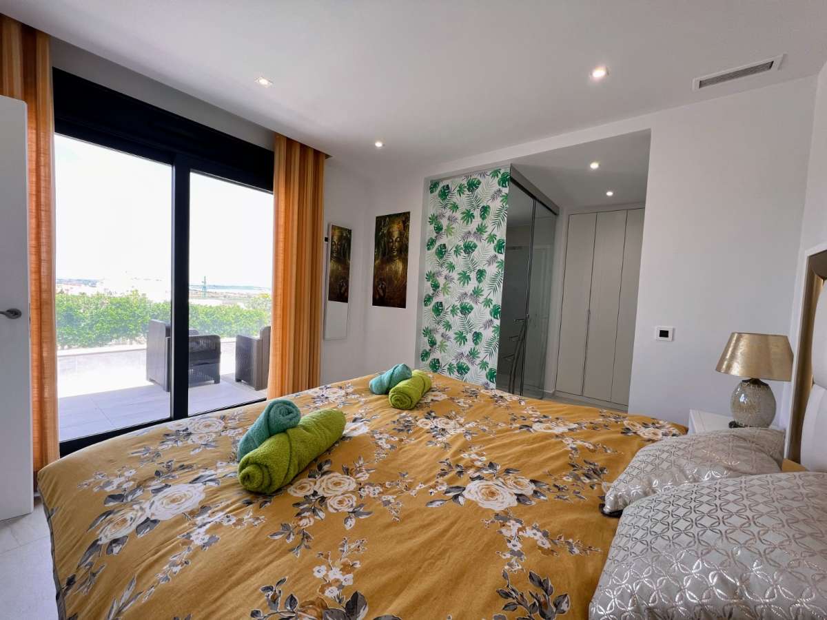 Resale - 3 Bedroom 3 Bathroom Villa in San Miguel de Salinas - - Alicante Resale - 3 Bedroom 3 Bathroom Villa in San Miguel de Salinas - - Alicante