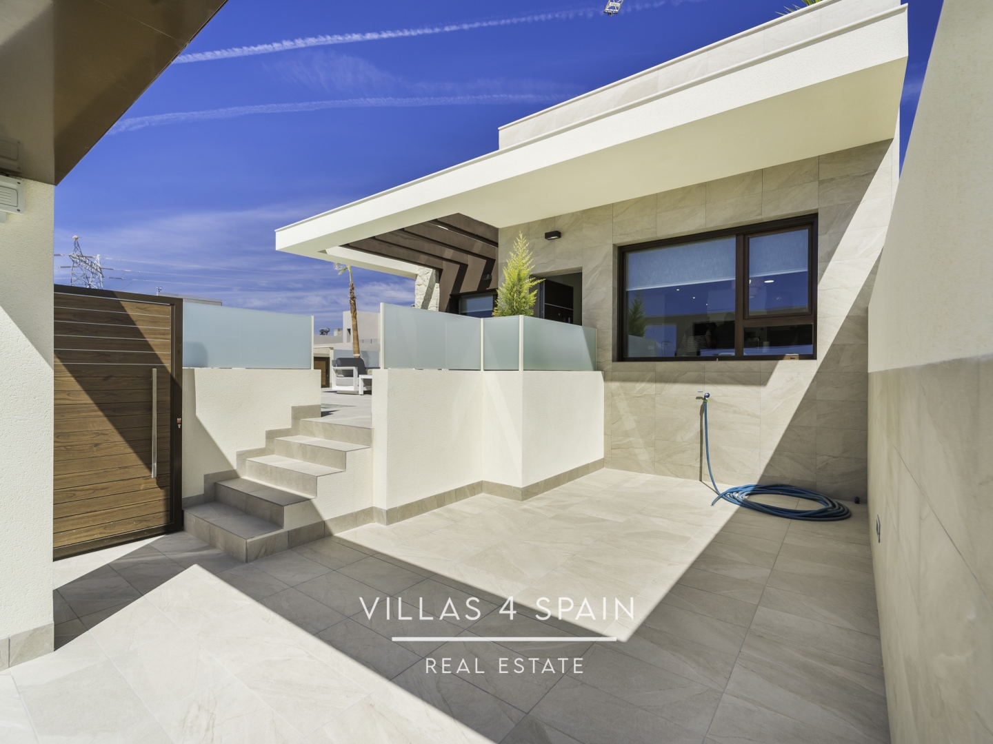 Resale - 3 Bedroom Bungalow with Private Pool and Roof Terrace - azahar model - c.costa brava - Alicante Resale - 3 Bedroom Bungalow with Private Pool and Roof Terrace - azahar model - c.costa brava - Alicante