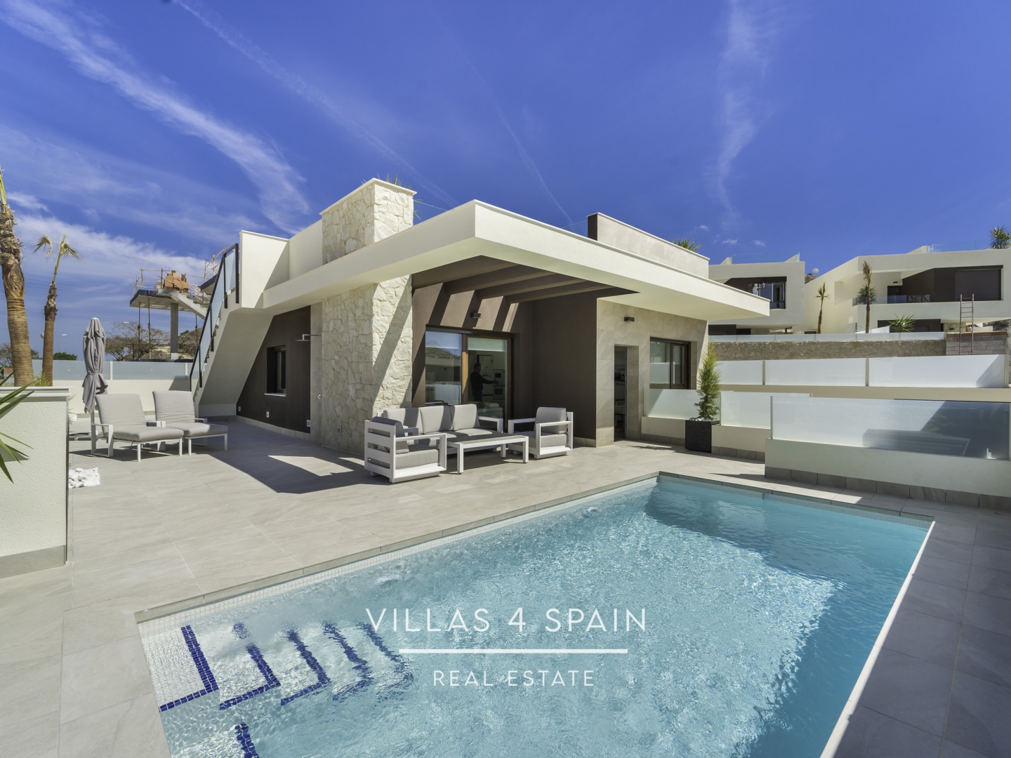 Resale - 3 Bedroom Bungalow with Private Pool and Roof Terrace - azahar model - c.costa brava - Alicante Resale - 3 Bedroom Bungalow with Private Pool and Roof Terrace - azahar model - c.costa brava - Alicante