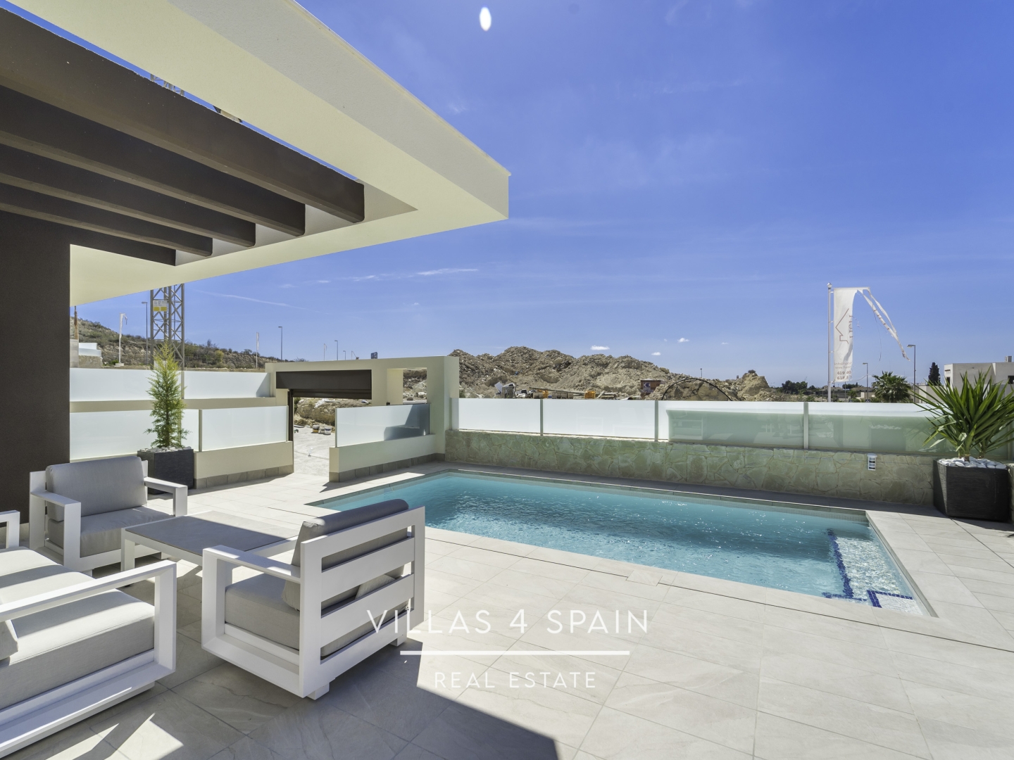 Resale - 3 Bedroom Bungalow with Private Pool and Roof Terrace - azahar model - c.costa brava - Alicante Resale - 3 Bedroom Bungalow with Private Pool and Roof Terrace - azahar model - c.costa brava - Alicante