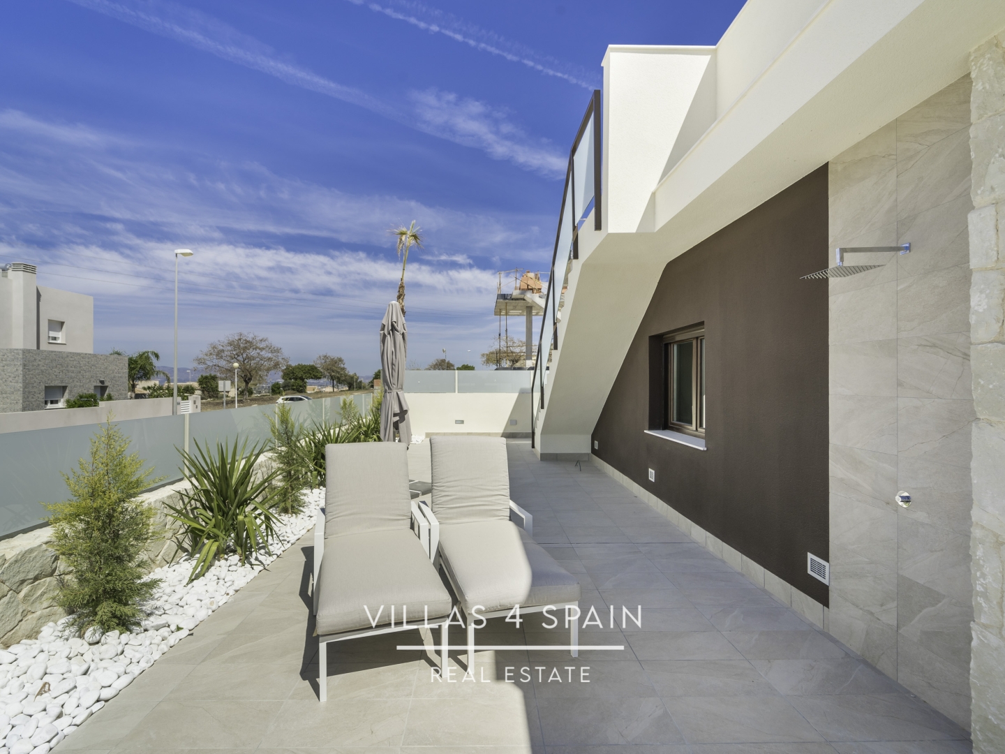Resale - 3 Bedroom Bungalow with Private Pool and Roof Terrace - azahar model - c.costa brava - Alicante Resale - 3 Bedroom Bungalow with Private Pool and Roof Terrace - azahar model - c.costa brava - Alicante