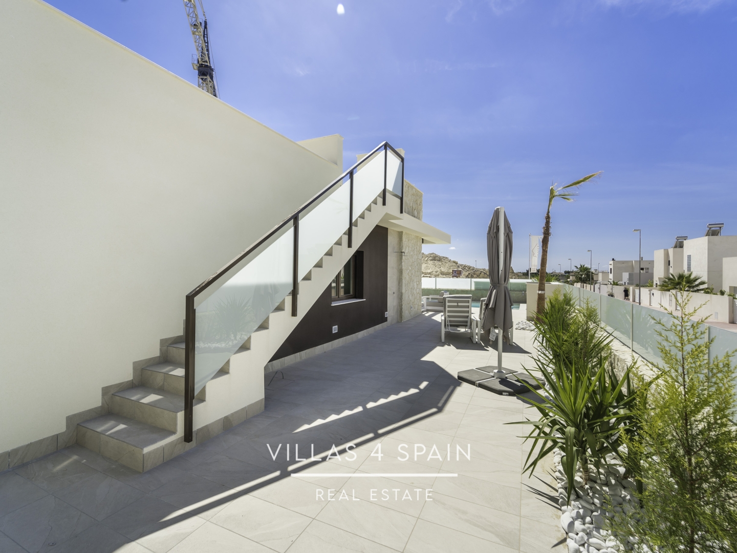 Resale - 3 Bedroom Bungalow with Private Pool and Roof Terrace - azahar model - c.costa brava - Alicante Resale - 3 Bedroom Bungalow with Private Pool and Roof Terrace - azahar model - c.costa brava - Alicante
