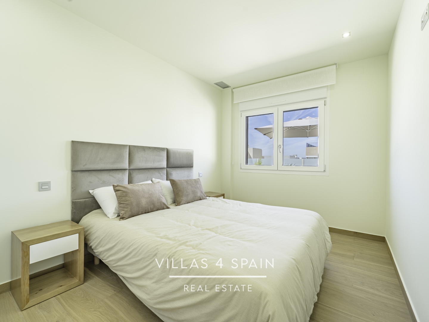 Resale - 3 Bedroom Bungalow with Private Pool and Roof Terrace - azahar model - c.costa brava - Alicante Resale - 3 Bedroom Bungalow with Private Pool and Roof Terrace - azahar model - c.costa brava - Alicante