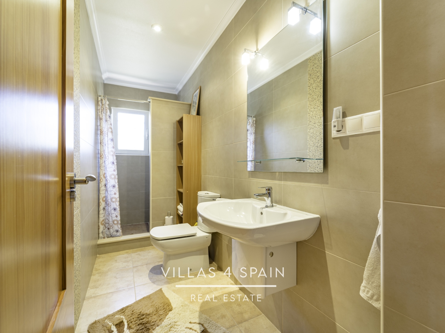 Resale - 5 Bedroom 2 Bathroom Villa In La Romana with Swimming pool and Basement - carrer d ela figuera - Alicante Resale - 5 Bedroom 2 Bathroom Villa In La Romana with Swimming pool and Basement - carrer d ela figuera - Alicante