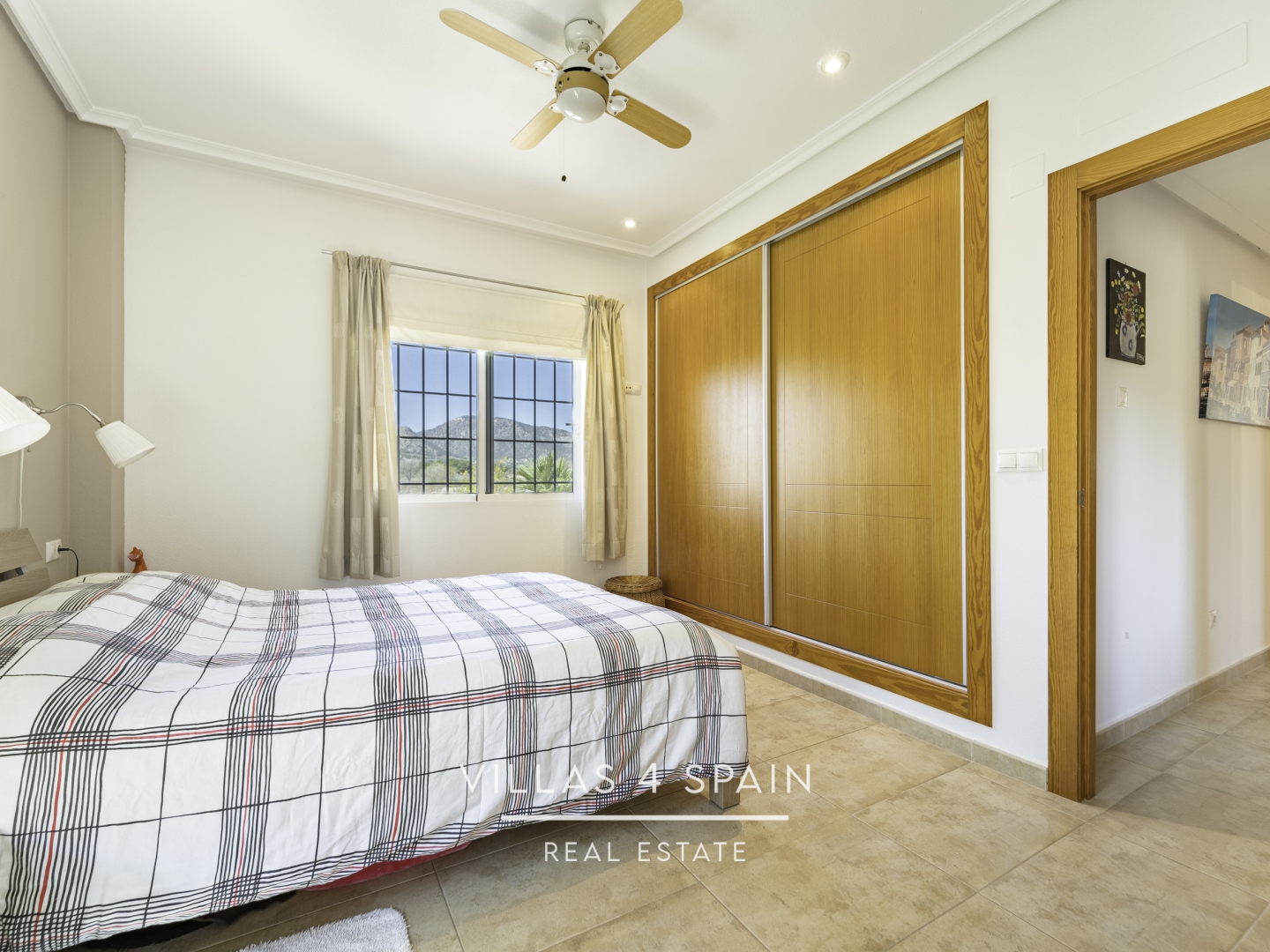 Resale - 5 Bedroom 2 Bathroom Villa In La Romana with Swimming pool and Basement - carrer d ela figuera - Alicante Resale - 5 Bedroom 2 Bathroom Villa In La Romana with Swimming pool and Basement - carrer d ela figuera - Alicante