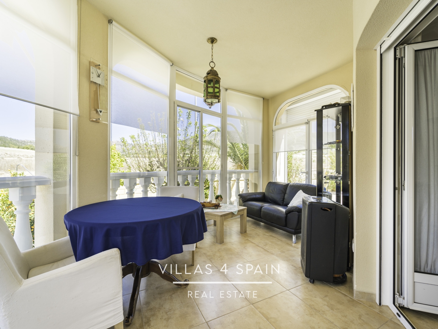 Resale - 5 Bedroom 2 Bathroom Villa In La Romana with Swimming pool and Basement - carrer d ela figuera - Alicante Resale - 5 Bedroom 2 Bathroom Villa In La Romana with Swimming pool and Basement - carrer d ela figuera - Alicante
