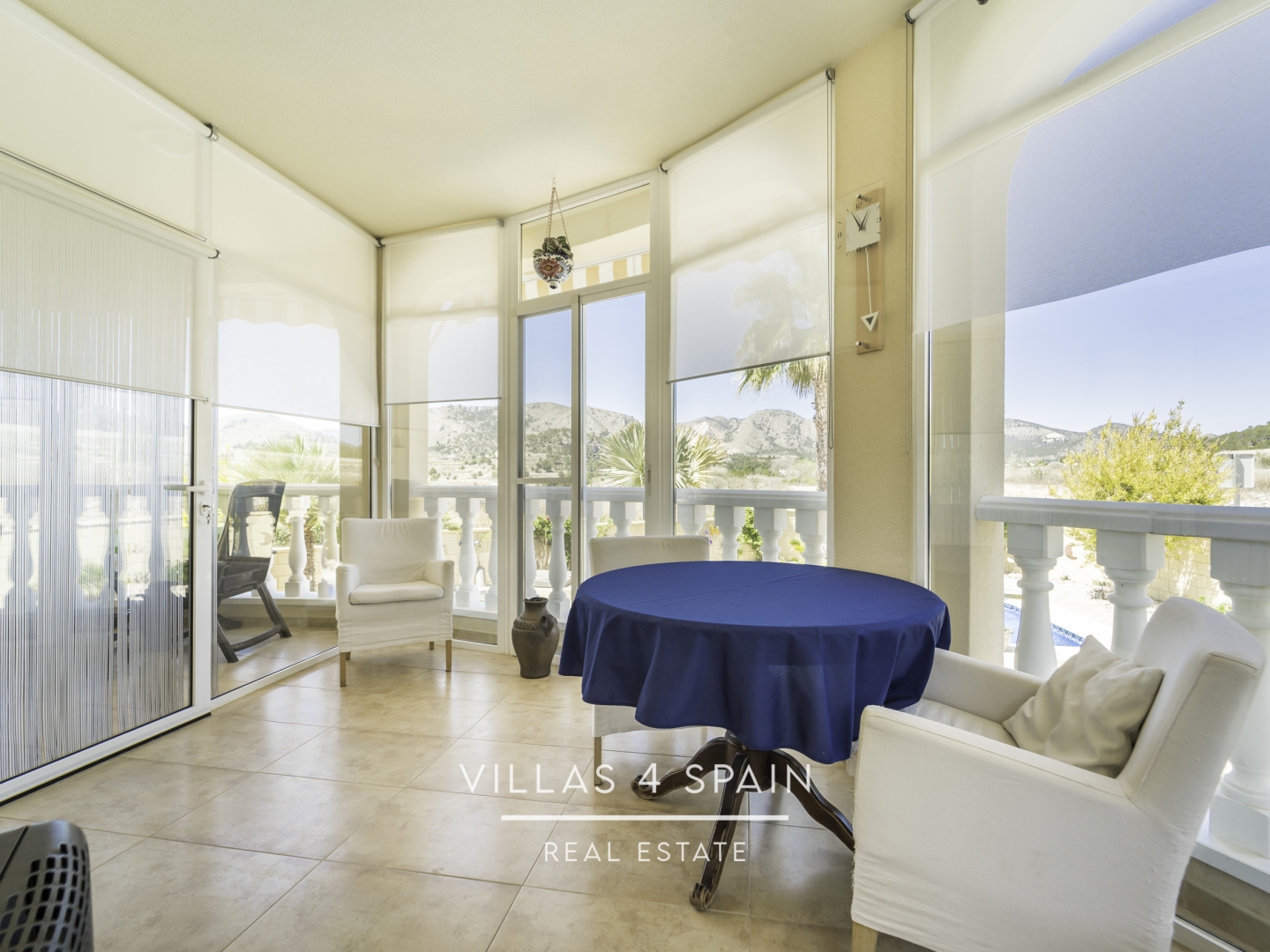 Resale - 5 Bedroom 2 Bathroom Villa In La Romana with Swimming pool and Basement - carrer d ela figuera - Alicante Resale - 5 Bedroom 2 Bathroom Villa In La Romana with Swimming pool and Basement - carrer d ela figuera - Alicante