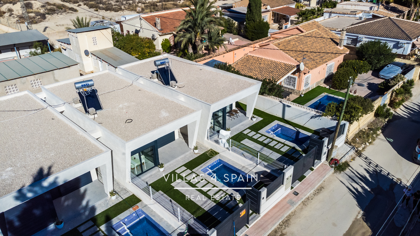 Resale - 2023.Build 2 Bedroom 2 Bathroom Villa with Private Pool and parking - av. de la libertad - Murcia Resale - 2023.Build 2 Bedroom 2 Bathroom Villa with Private Pool and parking - av. de la libertad - Murcia