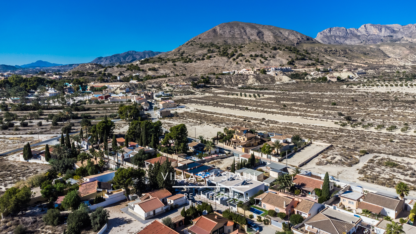 Resale - 2023.Build 2 Bedroom 2 Bathroom Villa with Private Pool and parking - av. de la libertad - Murcia Resale - 2023.Build 2 Bedroom 2 Bathroom Villa with Private Pool and parking - av. de la libertad - Murcia