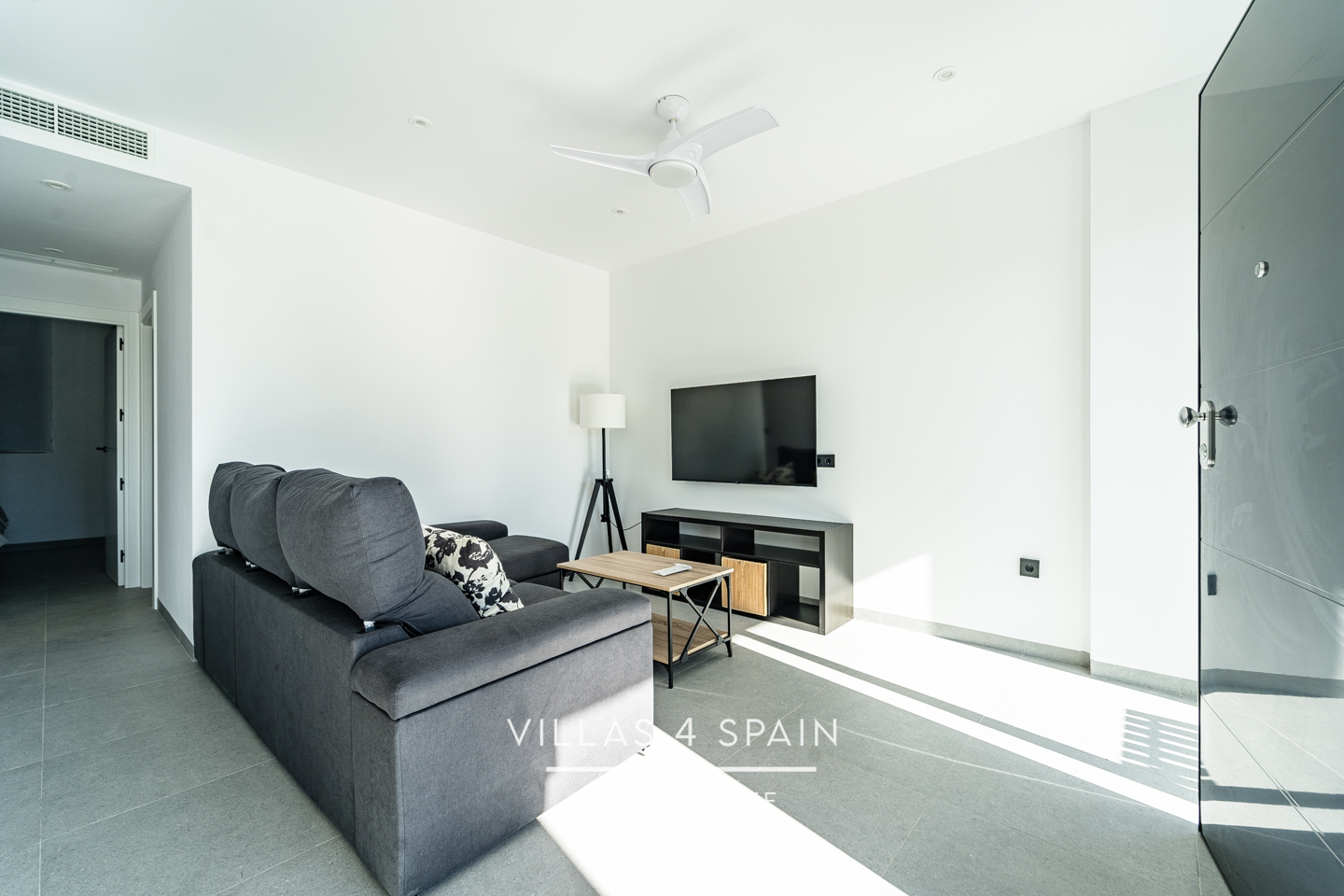 Resale - 2023.Build 2 Bedroom 2 Bathroom Villa with Private Pool and parking - av. de la libertad - Murcia Resale - 2023.Build 2 Bedroom 2 Bathroom Villa with Private Pool and parking - av. de la libertad - Murcia