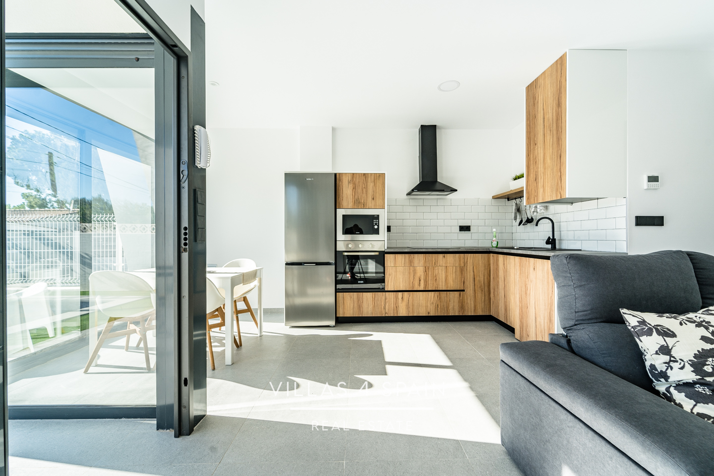 Resale - 2023.Build 2 Bedroom 2 Bathroom Villa with Private Pool and parking - av. de la libertad - Murcia Resale - 2023.Build 2 Bedroom 2 Bathroom Villa with Private Pool and parking - av. de la libertad - Murcia
