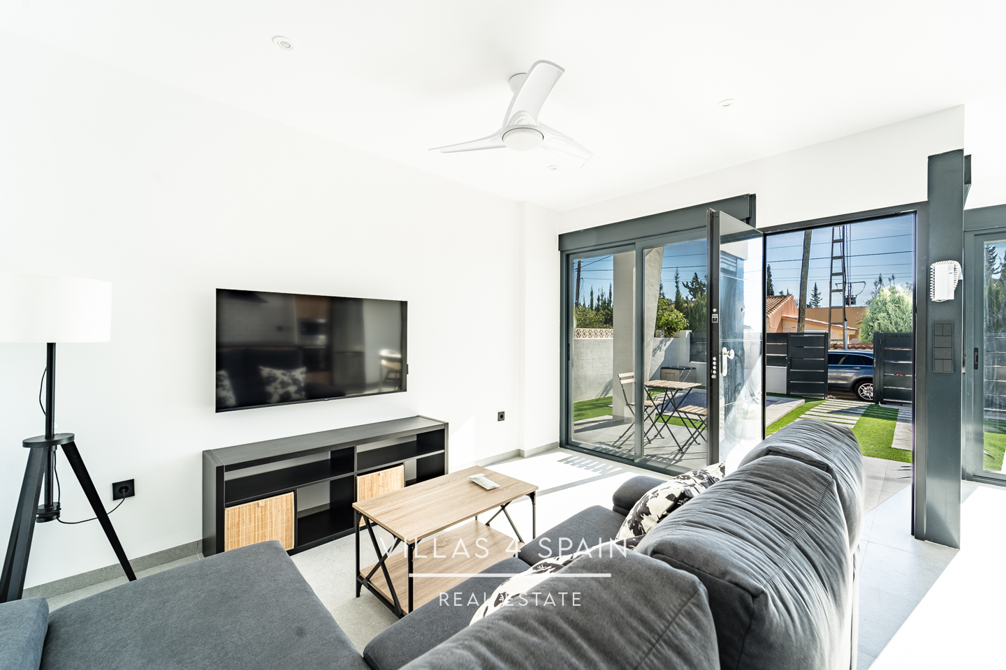 Resale - 2023.Build 2 Bedroom 2 Bathroom Villa with Private Pool and parking - av. de la libertad - Murcia Resale - 2023.Build 2 Bedroom 2 Bathroom Villa with Private Pool and parking - av. de la libertad - Murcia
