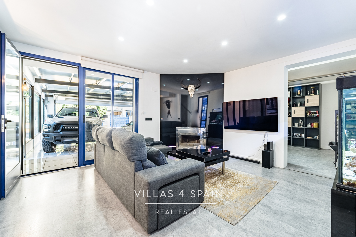 Resale - 3 Bedroom 2 Bathroom Villa with private parking and community pool - calle mercurio - Murcia Resale - 3 Bedroom 2 Bathroom Villa with private parking and community pool - calle mercurio - Murcia