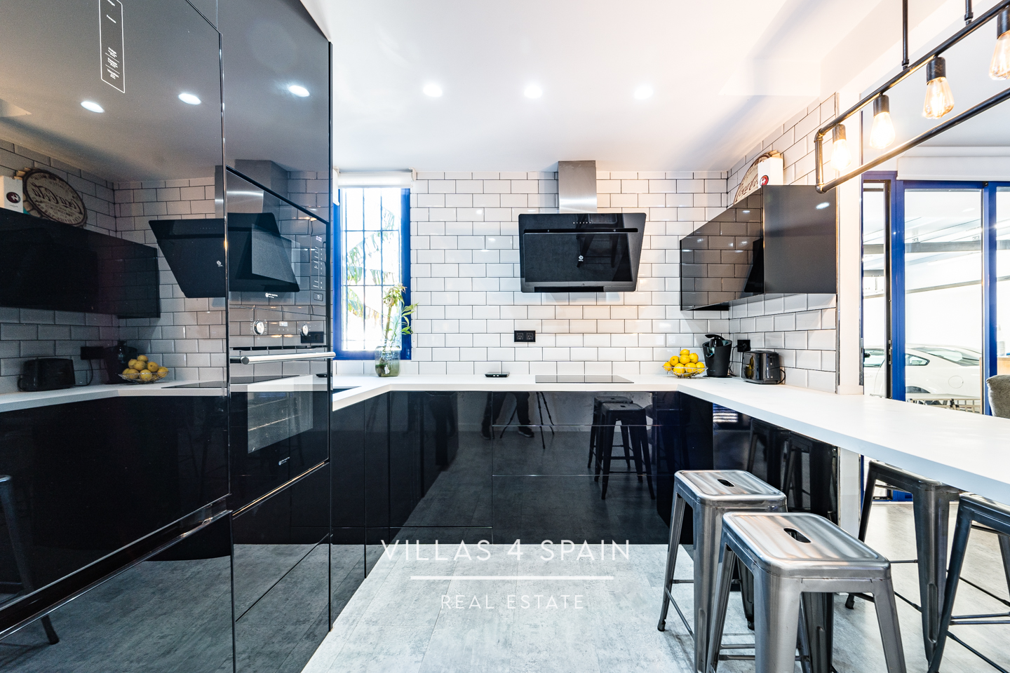 Resale - 3 Bedroom 2 Bathroom Villa with private parking and community pool - calle mercurio - Murcia Resale - 3 Bedroom 2 Bathroom Villa with private parking and community pool - calle mercurio - Murcia