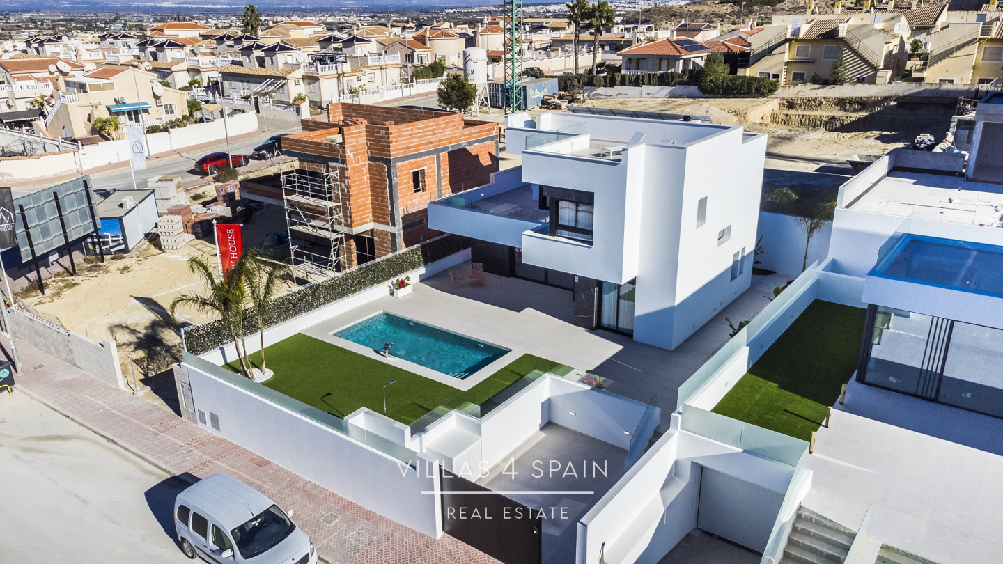 New Build - 3 Bedroom 3 Bathroom New build villa with private pool and parking - calle onix - Alicante New Build - 3 Bedroom 3 Bathroom New build villa with private pool and parking - calle onix - Alicante