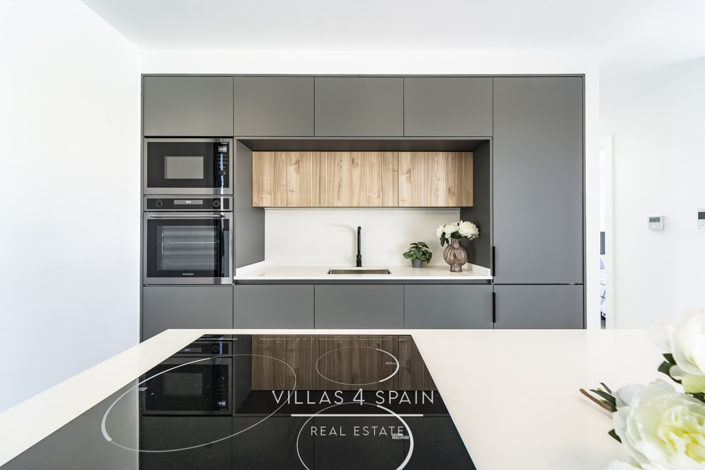 New Build - 3 Bedroom 3 Bathroom New build villa with private pool and parking - calle onix - Alicante New Build - 3 Bedroom 3 Bathroom New build villa with private pool and parking - calle onix - Alicante