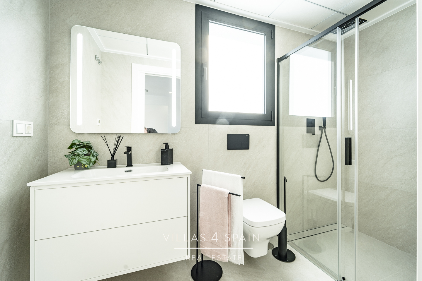 New Build - 3 Bedroom 3 Bathroom New build villa with private pool and parking - calle onix - Alicante New Build - 3 Bedroom 3 Bathroom New build villa with private pool and parking - calle onix - Alicante