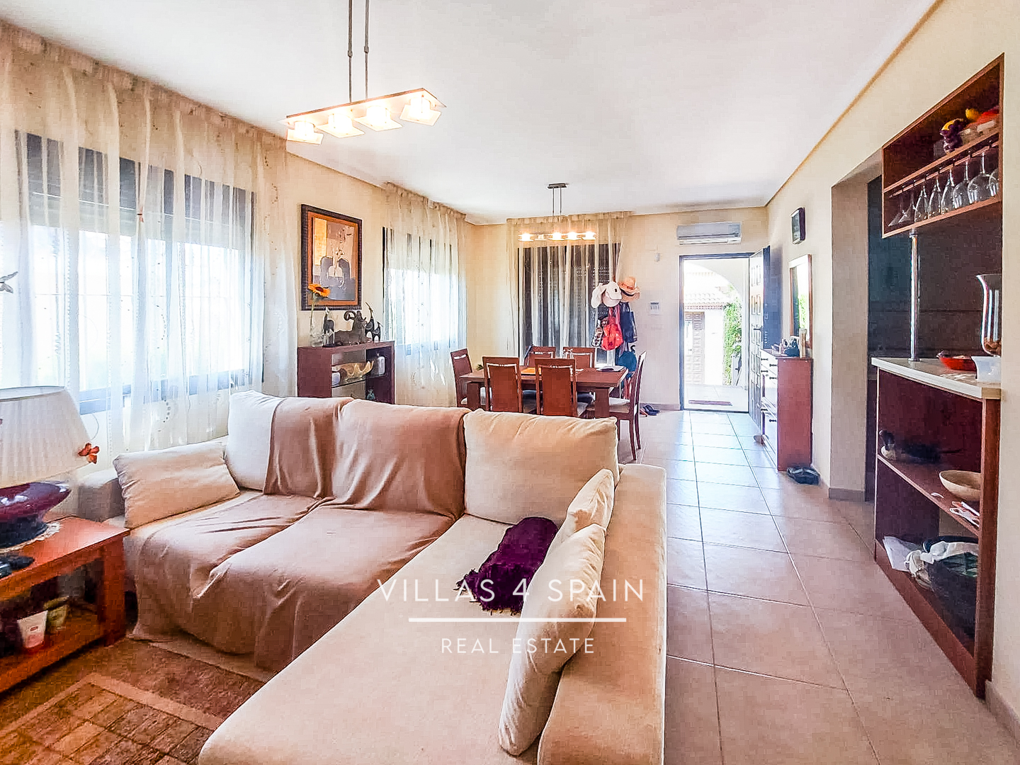 Resale - 5 Bedroom 4 Bathroom Villa with private pool and Guest house, large plot - calle gaudi - Alicante Resale - 5 Bedroom 4 Bathroom Villa with private pool and Guest house, large plot - calle gaudi - Alicante