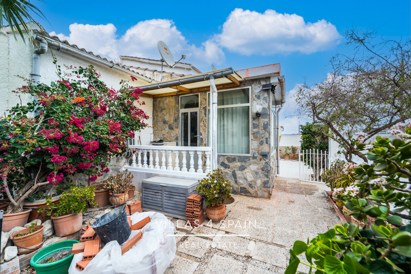 Resale - 4 Bedroom 3 bathroom villa with 2 guest apartments in los baños de fortuna - calle baños - Murcia Resale - 4 Bedroom 3 bathroom villa with 2 guest apartments in los baños de fortuna - calle baños - Murcia