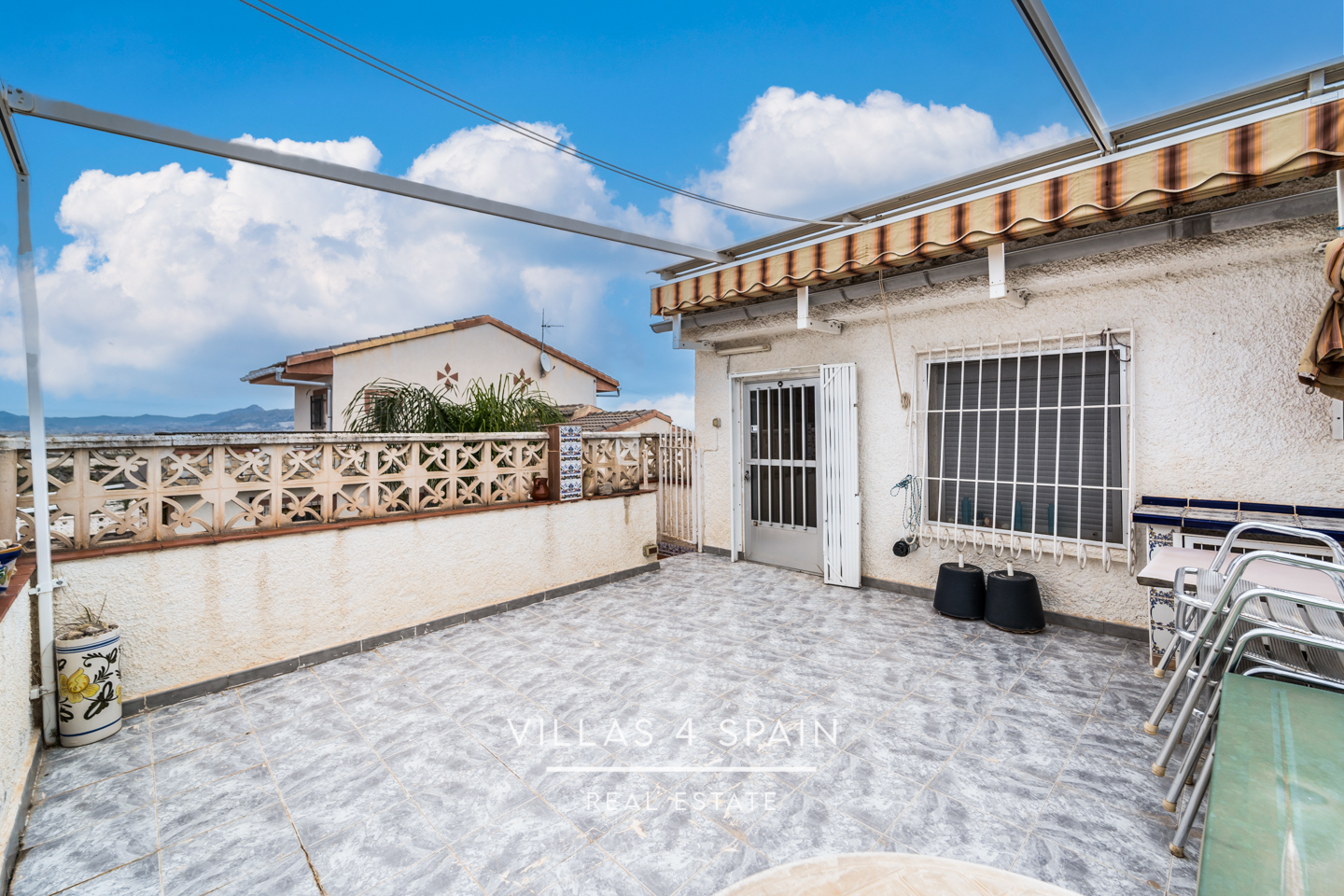 Resale - 4 Bedroom 3 bathroom villa with 2 guest apartments in los baños de fortuna - calle baños - Murcia Resale - 4 Bedroom 3 bathroom villa with 2 guest apartments in los baños de fortuna - calle baños - Murcia