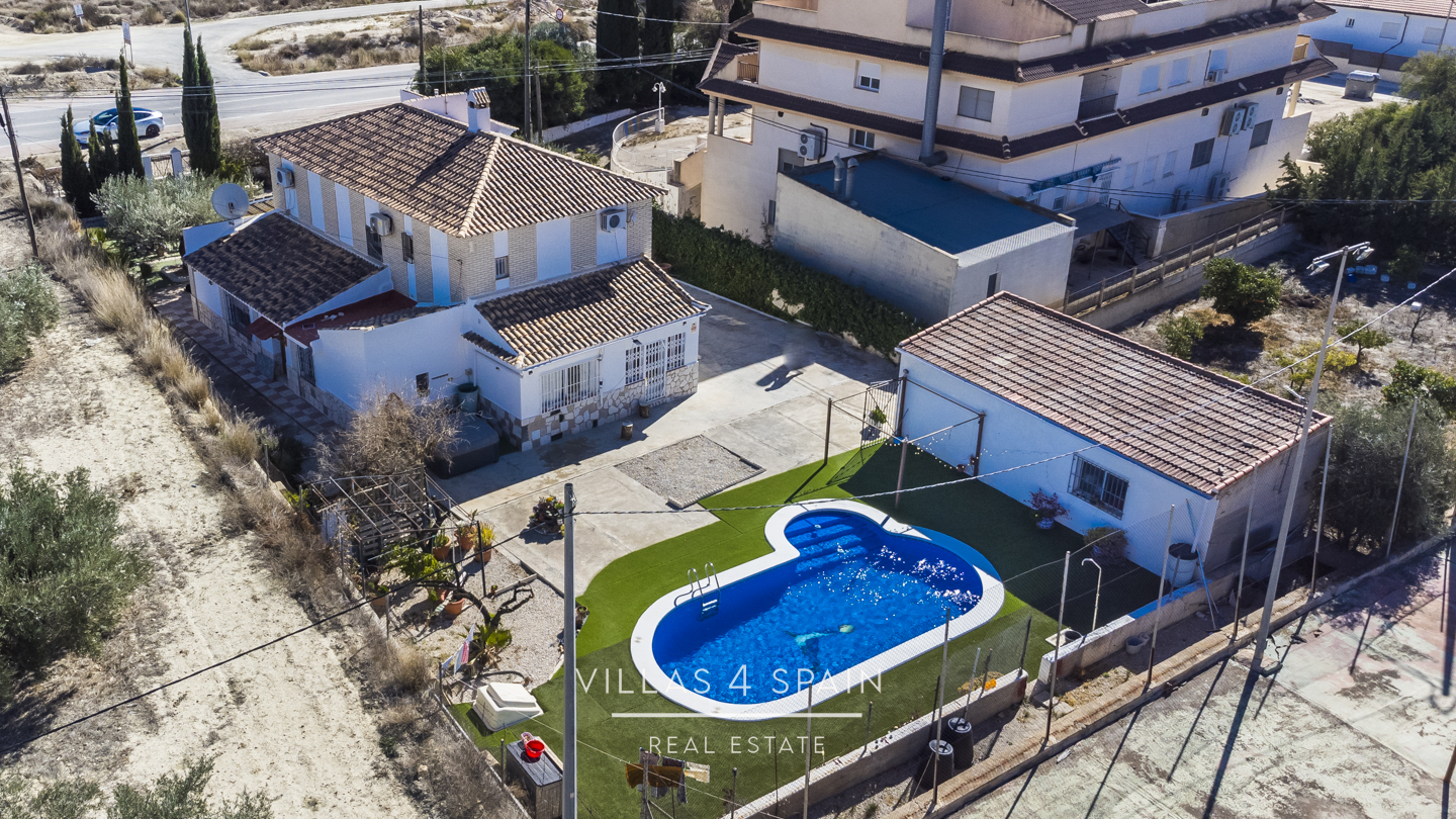 Resale - 5 bedroom 4 bathroom villa with guest apartment in fortuna murcia - calle Baños - Murcia Resale - 5 bedroom 4 bathroom villa with guest apartment in fortuna murcia - calle Baños - Murcia