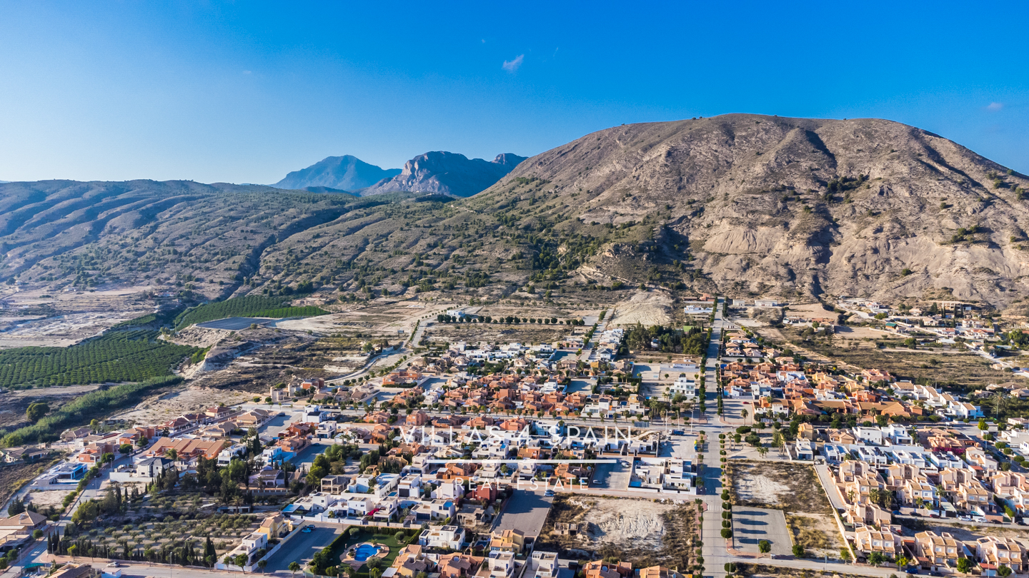 Resale - 3 Bedroom 2 Bathroom Villa with private parking and community pool - calle mercurio - Murcia Resale - 3 Bedroom 2 Bathroom Villa with private parking and community pool - calle mercurio - Murcia