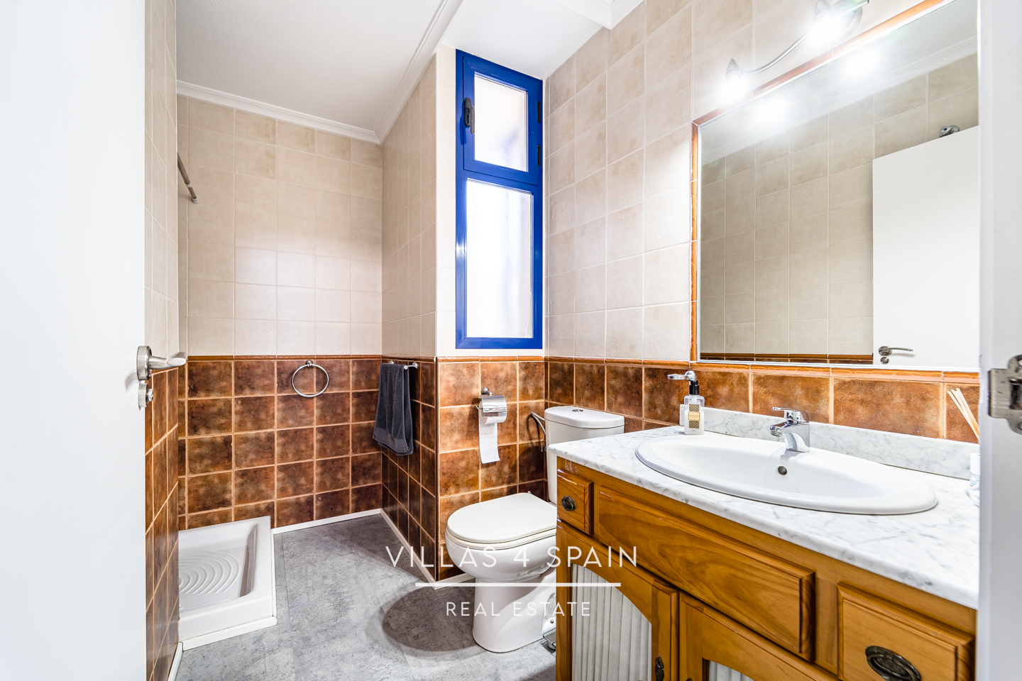 Resale - 3 Bedroom 2 Bathroom Villa with private parking and community pool - calle mercurio - Murcia Resale - 3 Bedroom 2 Bathroom Villa with private parking and community pool - calle mercurio - Murcia