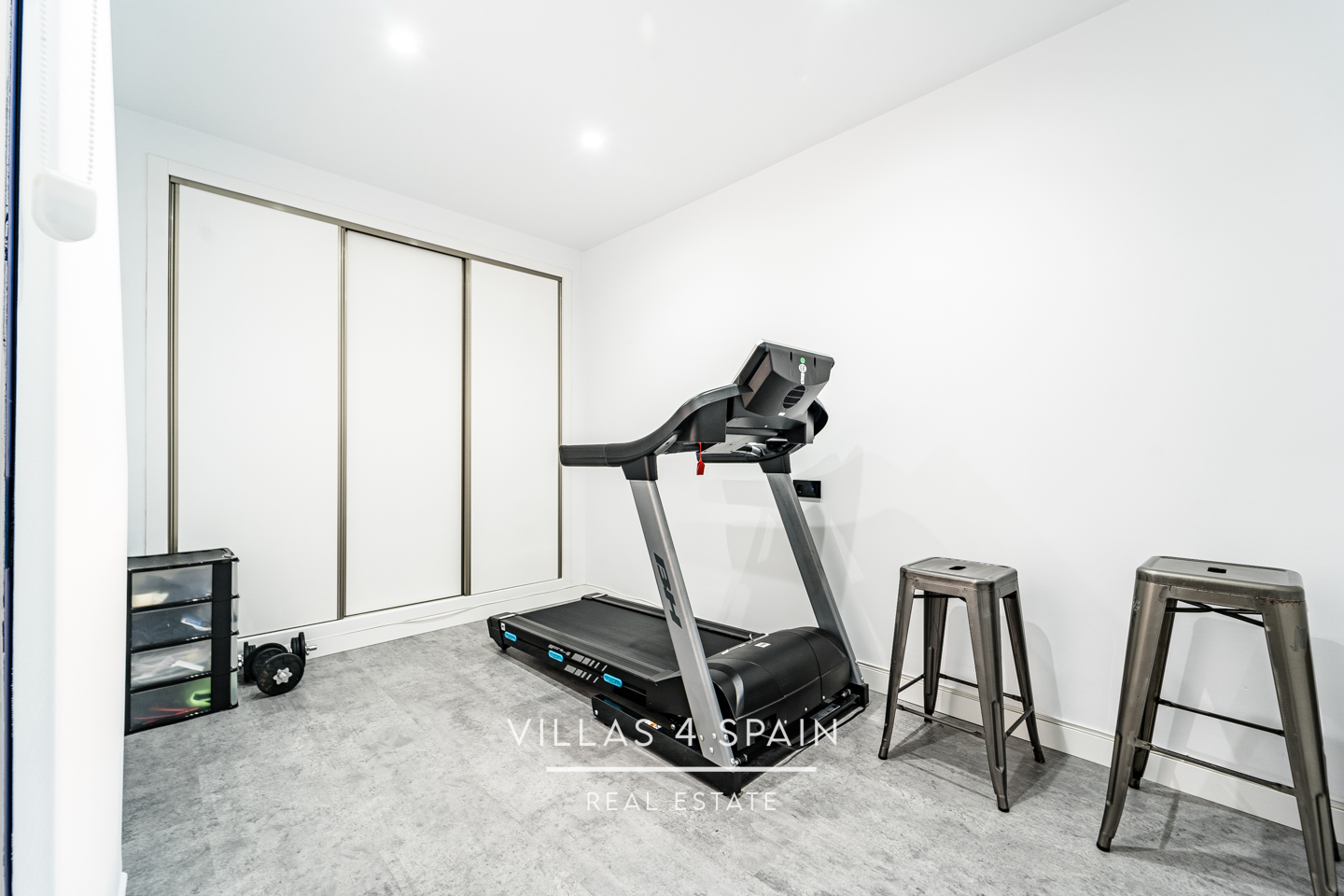 Resale - 3 Bedroom 2 Bathroom Villa with private parking and community pool - calle mercurio - Murcia Resale - 3 Bedroom 2 Bathroom Villa with private parking and community pool - calle mercurio - Murcia