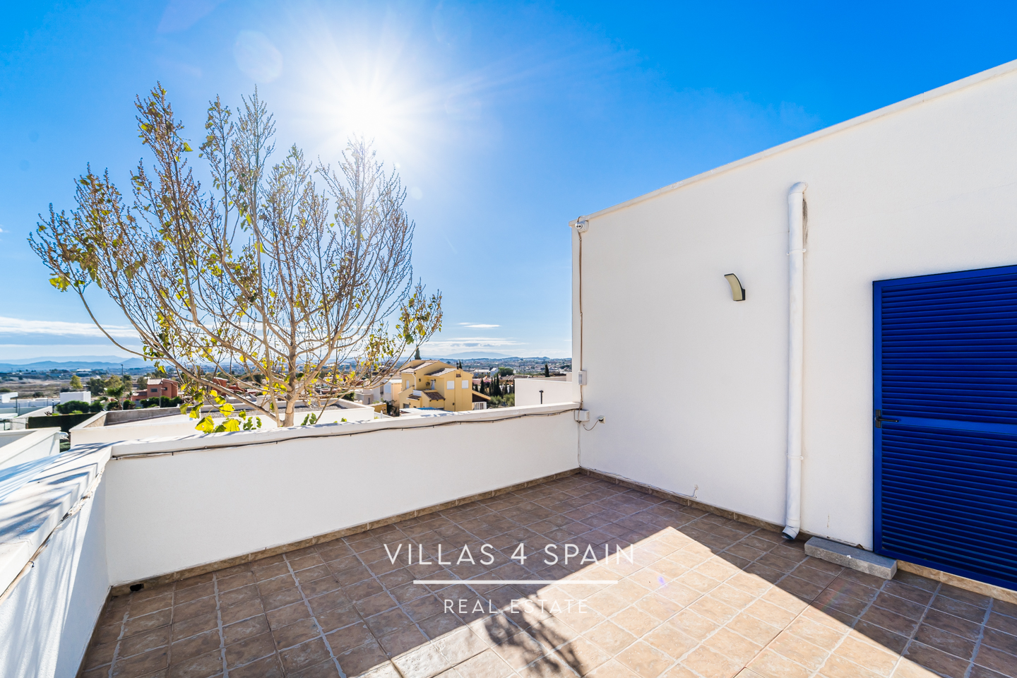 Resale - 3 Bedroom 2 Bathroom Villa with private parking and community pool - calle mercurio - Murcia Resale - 3 Bedroom 2 Bathroom Villa with private parking and community pool - calle mercurio - Murcia