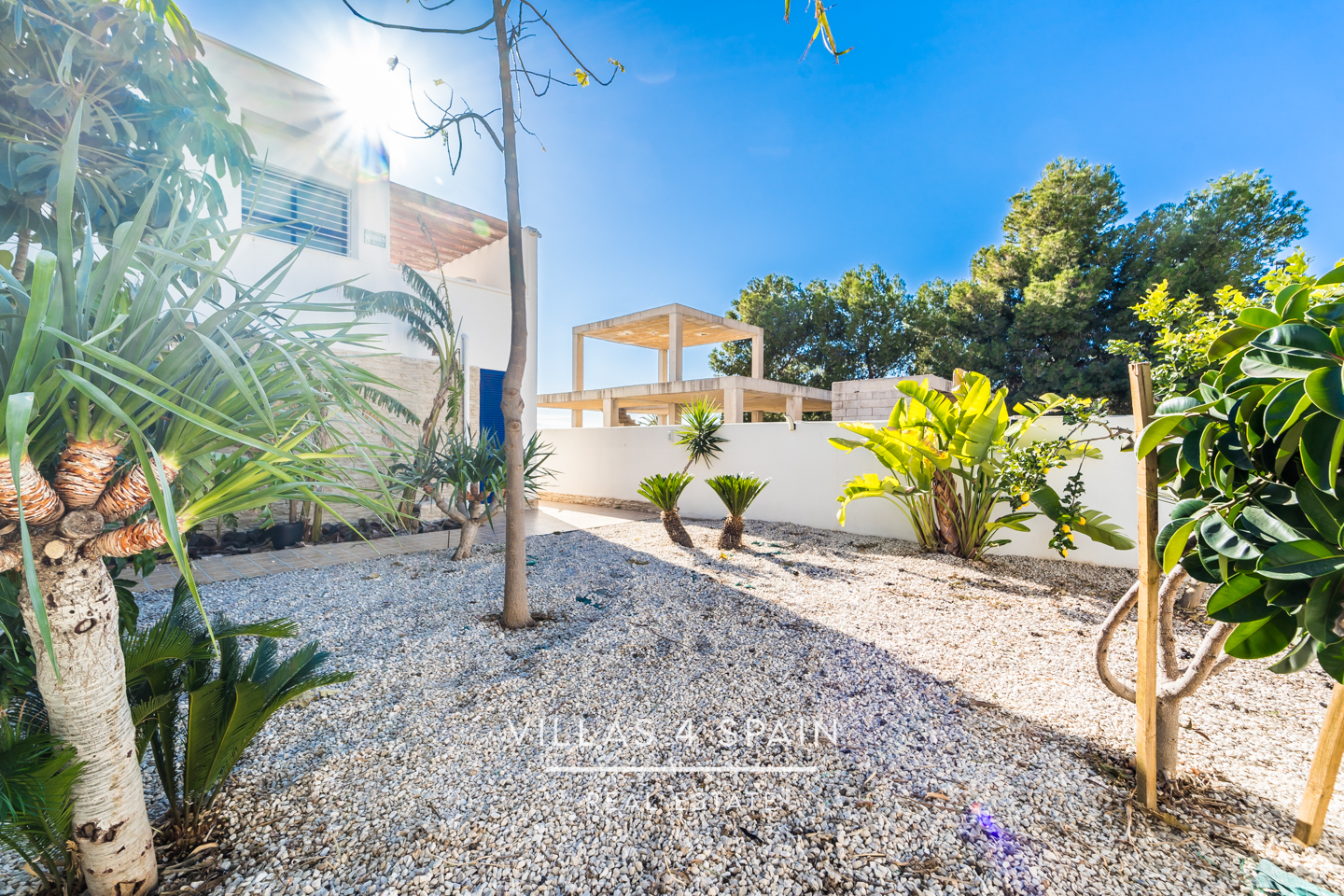 Resale - 3 Bedroom 2 Bathroom Villa with private parking and community pool - calle mercurio - Murcia Resale - 3 Bedroom 2 Bathroom Villa with private parking and community pool - calle mercurio - Murcia
