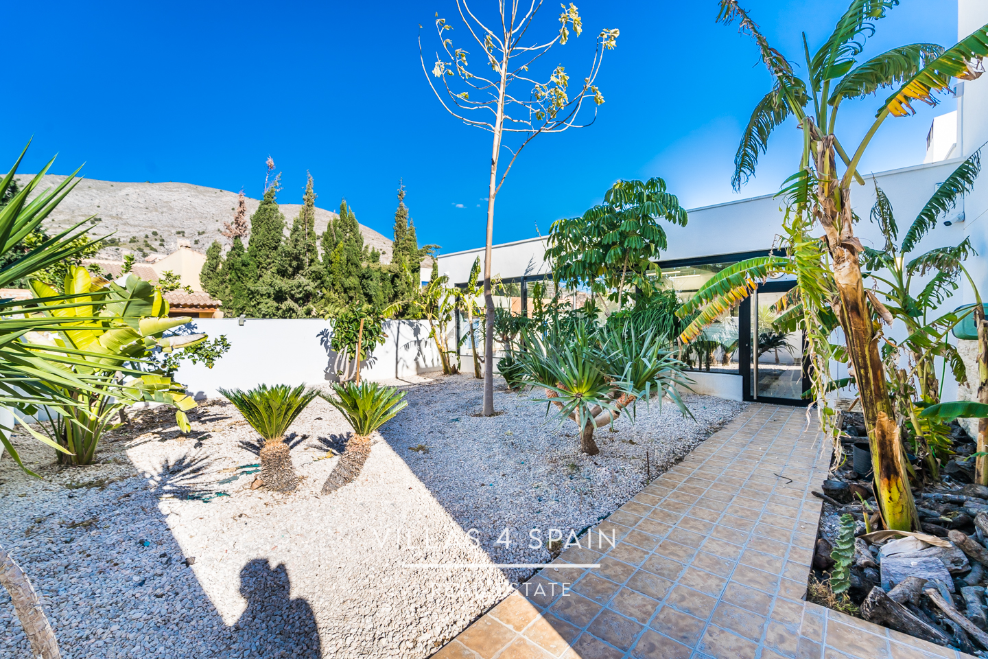 Resale - 3 Bedroom 2 Bathroom Villa with private parking and community pool - calle mercurio - Murcia Resale - 3 Bedroom 2 Bathroom Villa with private parking and community pool - calle mercurio - Murcia