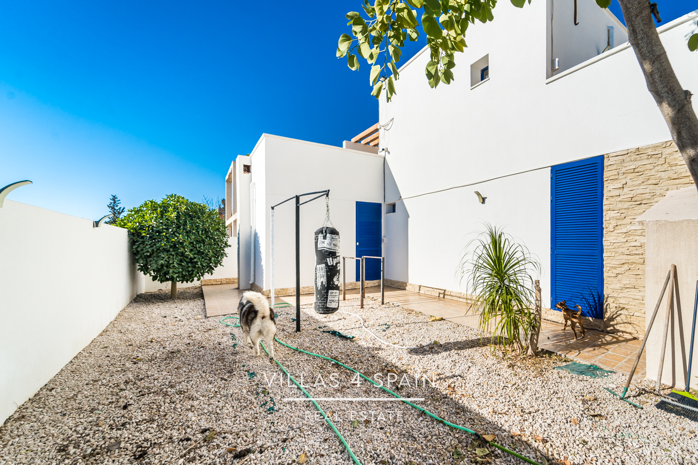 Resale - 3 Bedroom 2 Bathroom Villa with private parking and community pool - calle mercurio - Murcia Resale - 3 Bedroom 2 Bathroom Villa with private parking and community pool - calle mercurio - Murcia