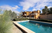 3-4539/2437, 7 Bedroom 4 Bathroom Villa in Monovar