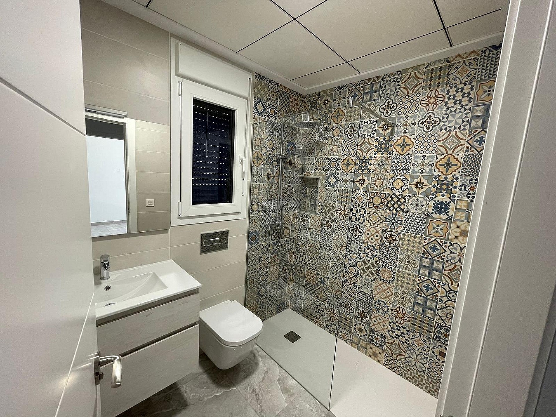 Resale - 4 Bedroom 3 Bathroom Villa in Pinoso - - Alicante Resale - 4 Bedroom 3 Bathroom Villa in Pinoso - - Alicante