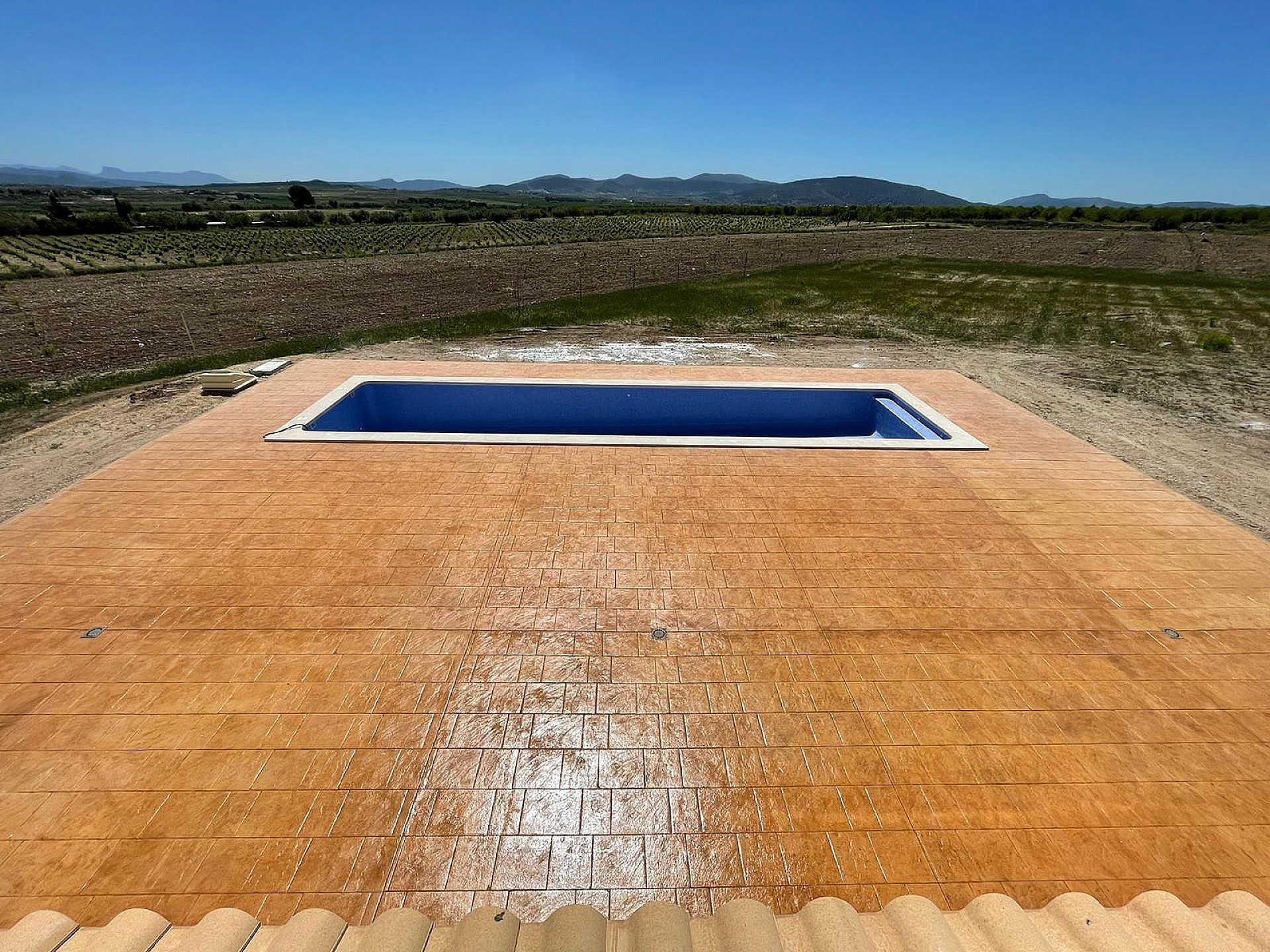 Resale - 4 Bedroom 3 Bathroom Villa in Pinoso - - Alicante Resale - 4 Bedroom 3 Bathroom Villa in Pinoso - - Alicante