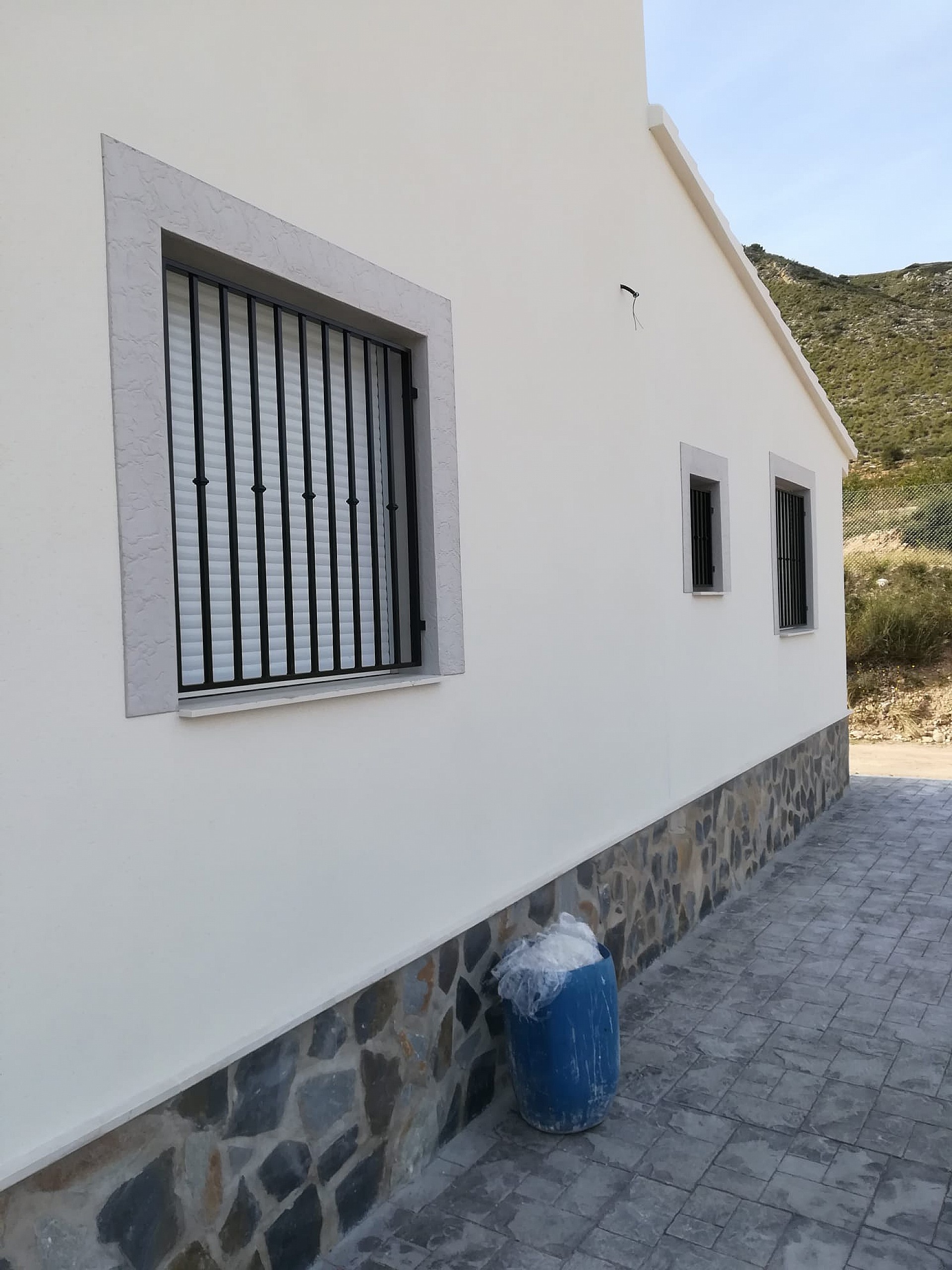 Resale - 5 Bedroom 3 Bathroom Villa in La Romana - - Alicante Resale - 5 Bedroom 3 Bathroom Villa in La Romana - - Alicante