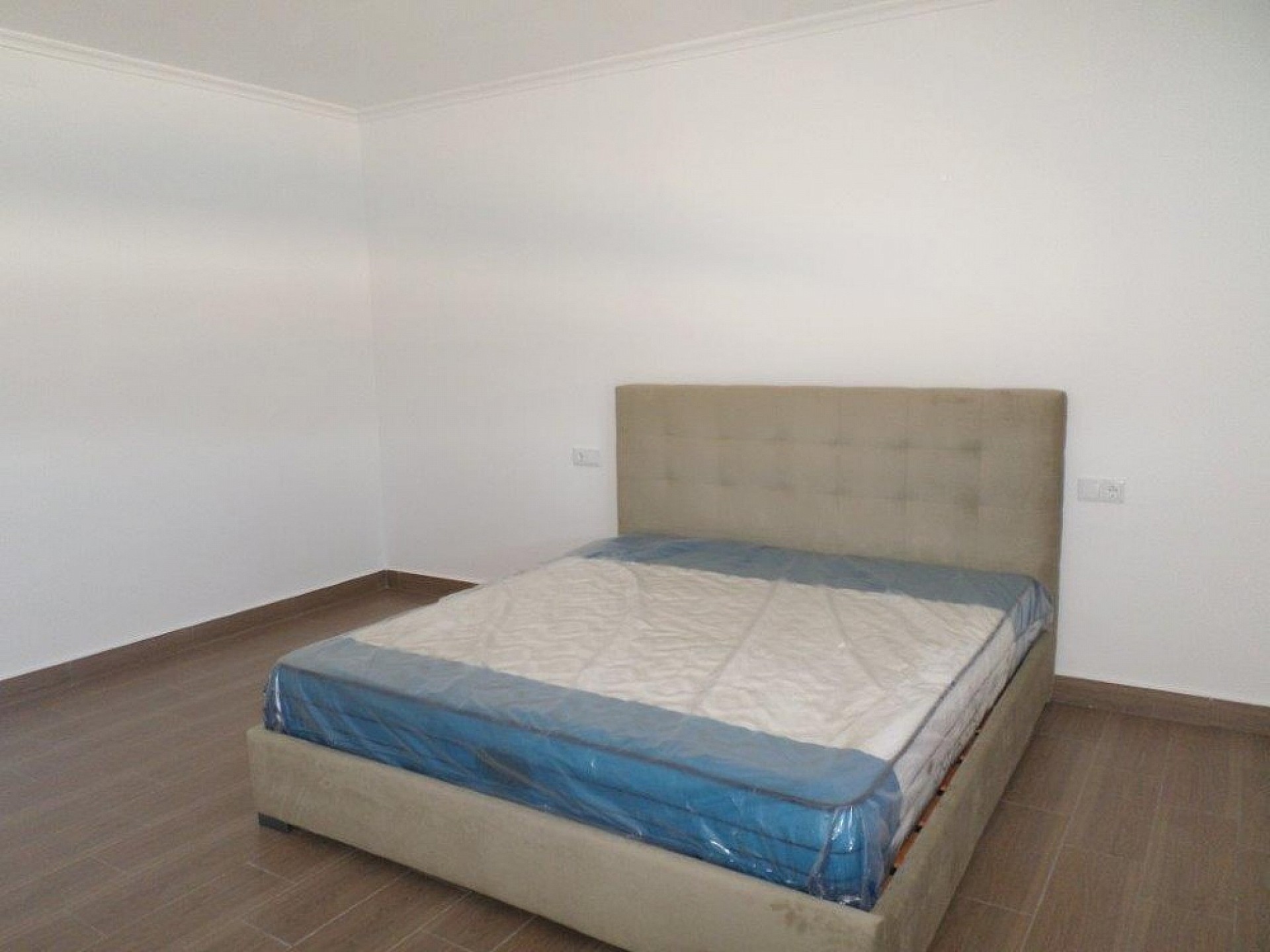 Resale - 5 Bedroom 3 Bathroom Villa in La Romana - - Alicante Resale - 5 Bedroom 3 Bathroom Villa in La Romana - - Alicante