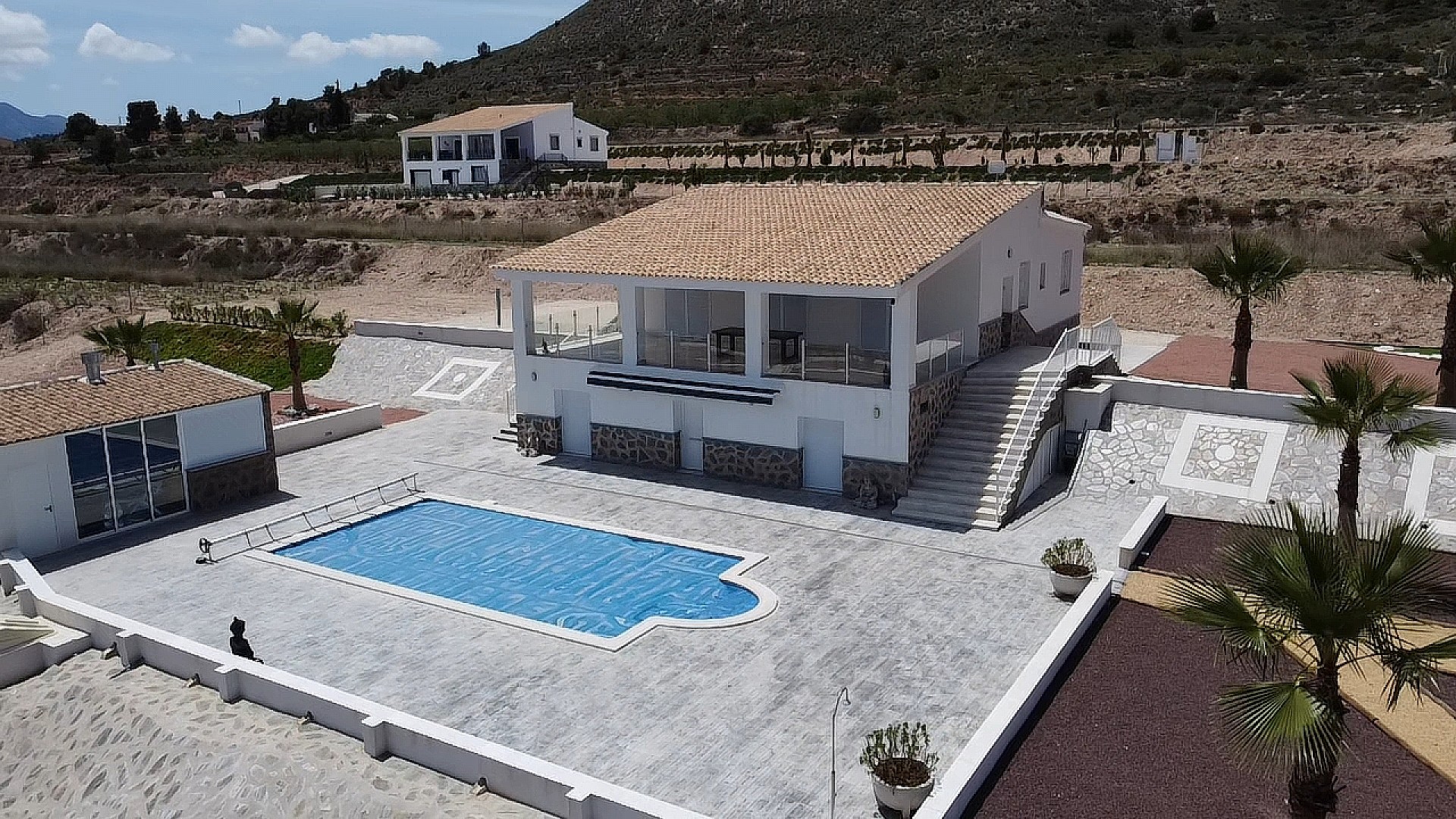 Resale - 5 Bedroom 3 Bathroom Villa in La Romana - - Alicante Resale - 5 Bedroom 3 Bathroom Villa in La Romana - - Alicante