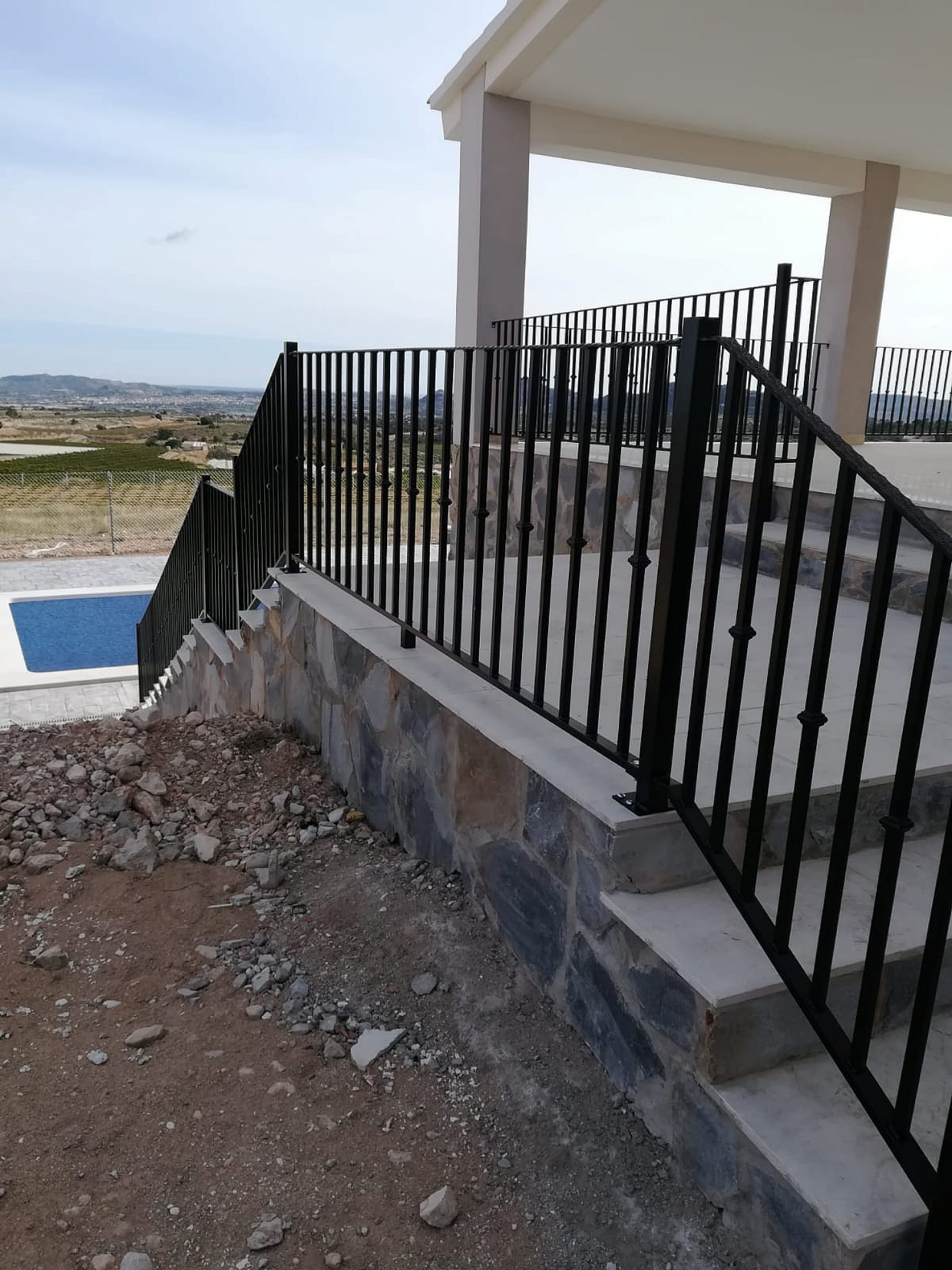 Resale - 5 Bedroom 3 Bathroom Villa in La Romana - - Alicante Resale - 5 Bedroom 3 Bathroom Villa in La Romana - - Alicante