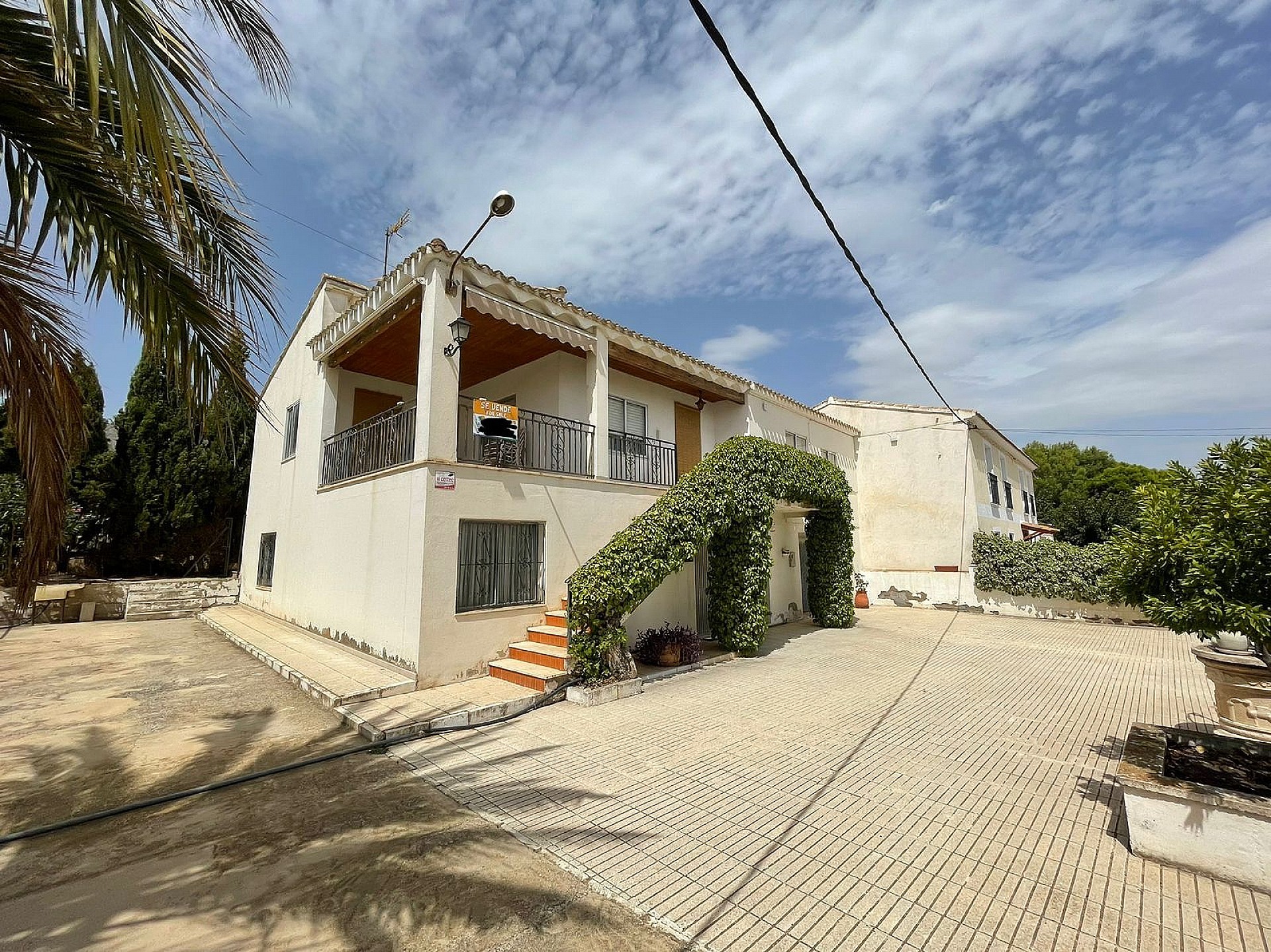 Resale - 5 Bedroom 1 Bathroom Townhouse in Salinas - - Alicante Resale - 5 Bedroom 1 Bathroom Townhouse in Salinas - - Alicante