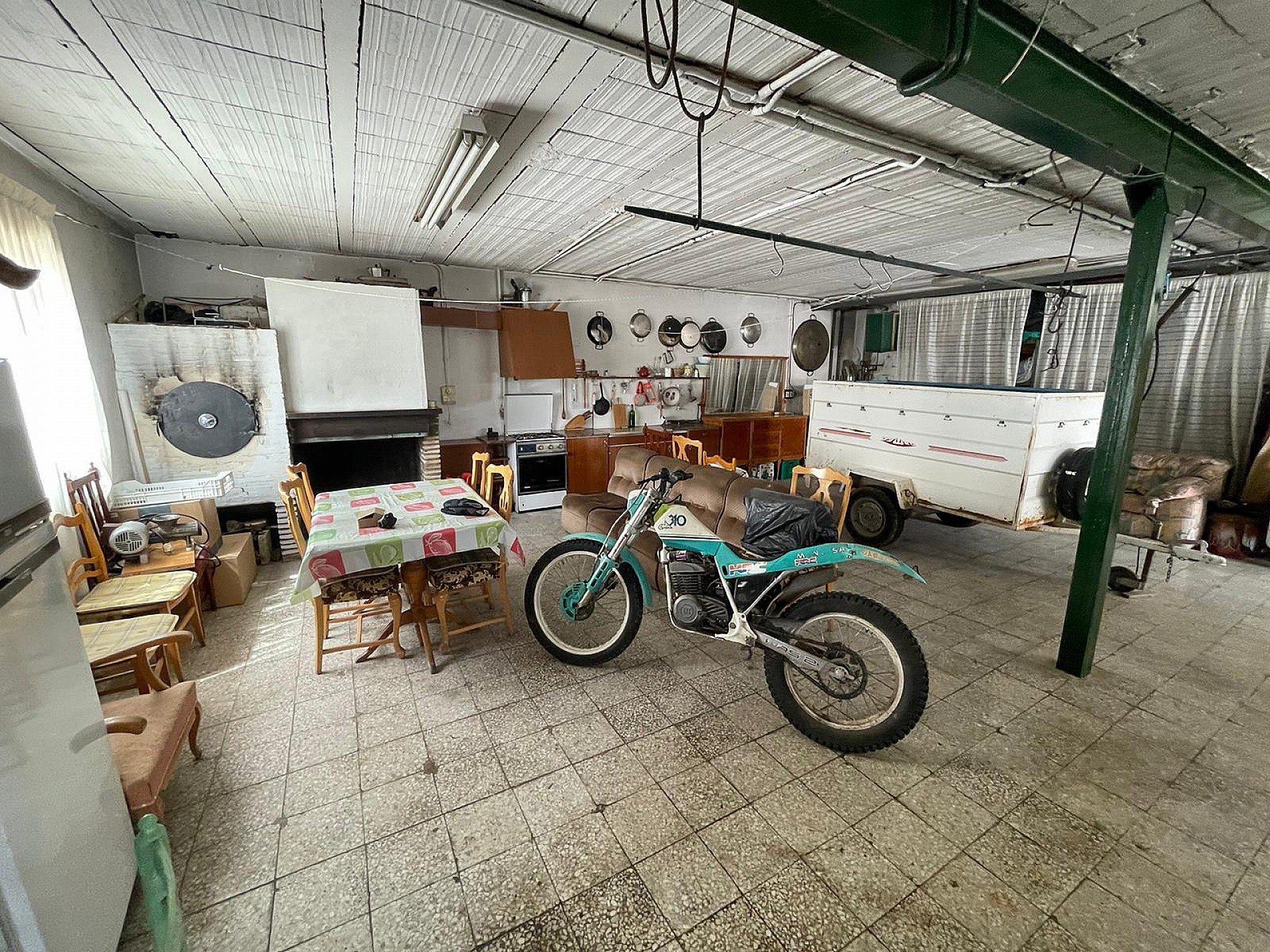 Resale - 5 Bedroom 1 Bathroom Townhouse in Salinas - - Alicante Resale - 5 Bedroom 1 Bathroom Townhouse in Salinas - - Alicante