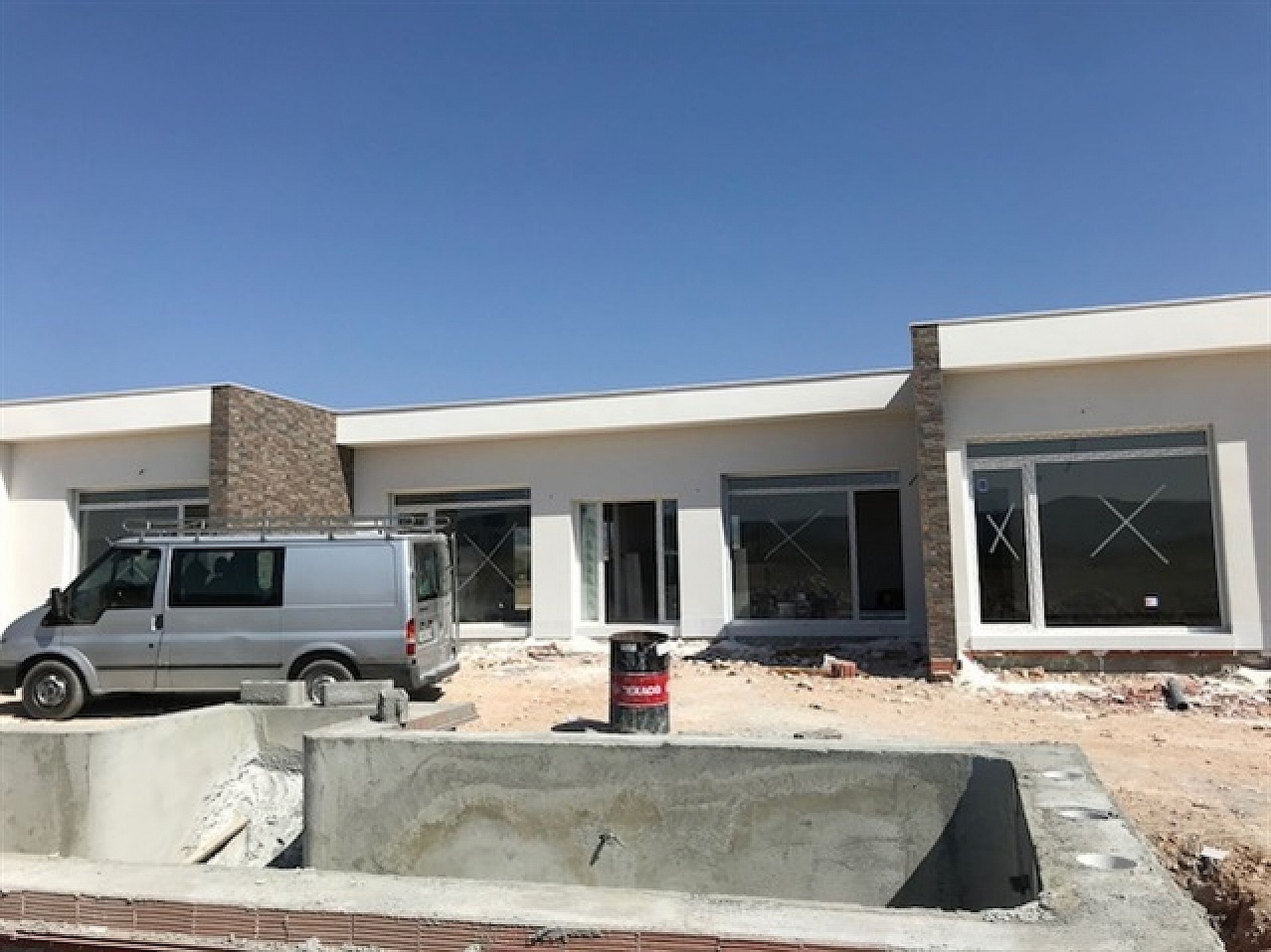 Resale - 3 Bedroom 2 Bathroom Villa in Pinoso - - Alicante Resale - 3 Bedroom 2 Bathroom Villa in Pinoso - - Alicante