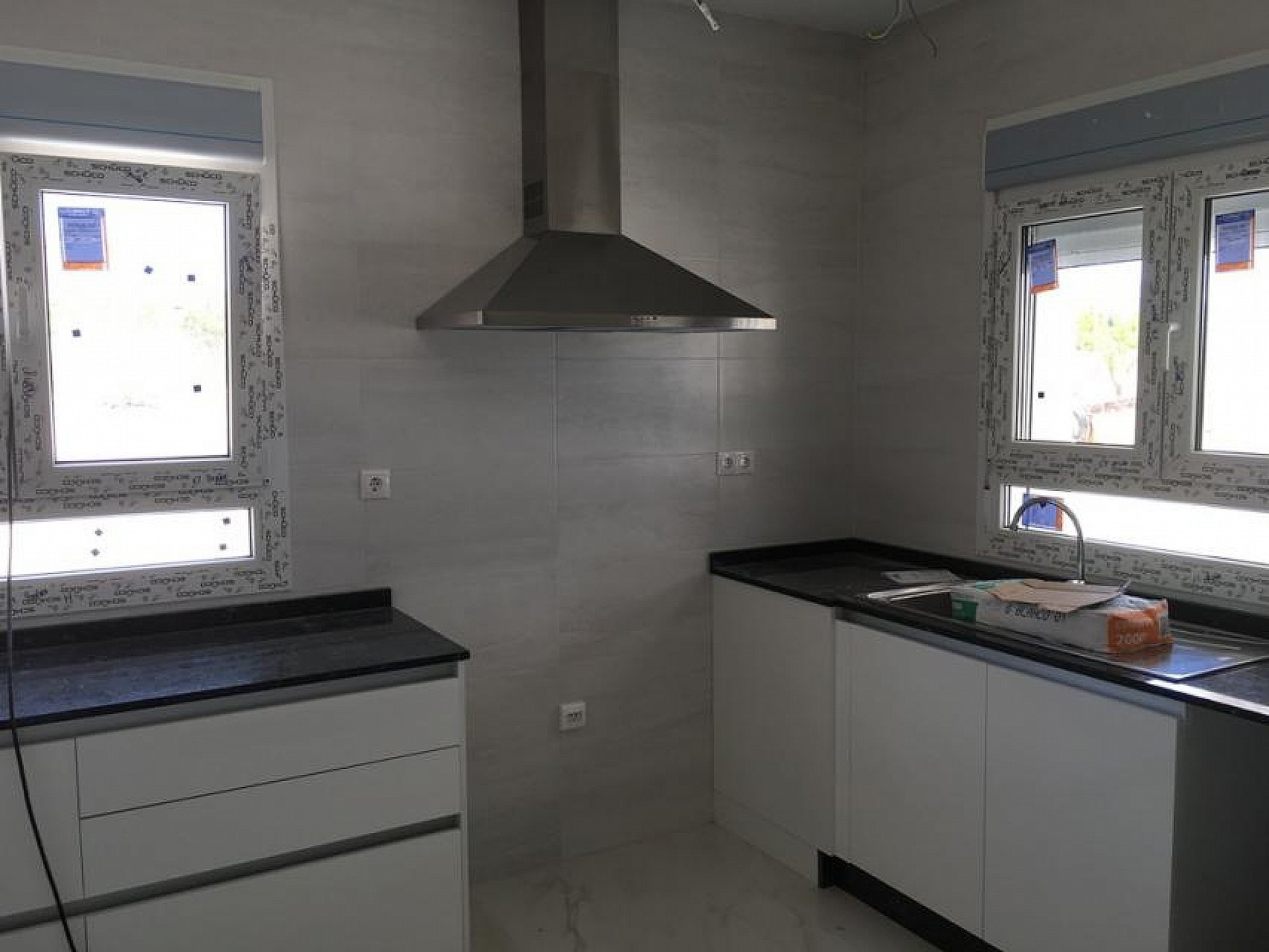 Resale - 3 Bedroom 2 Bathroom Villa in Pinoso - - Alicante Resale - 3 Bedroom 2 Bathroom Villa in Pinoso - - Alicante