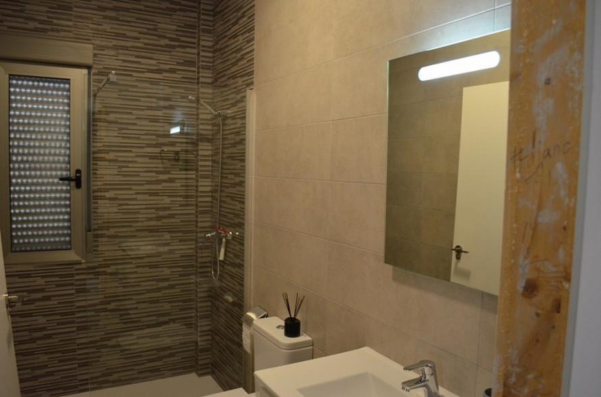Resale - 3 Bedroom 2 Bathroom Villa in Pinoso - - Alicante Resale - 3 Bedroom 2 Bathroom Villa in Pinoso - - Alicante