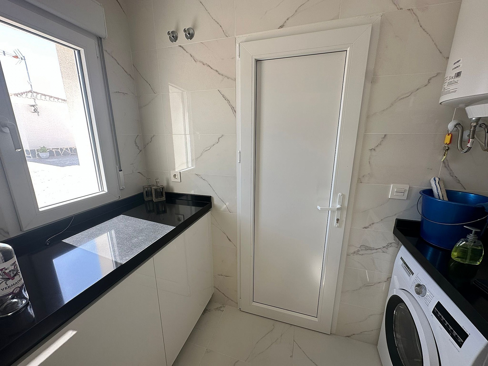 Resale - 4 Bedroom 3 Bathroom Villa in Pinoso - - Alicante Resale - 4 Bedroom 3 Bathroom Villa in Pinoso - - Alicante