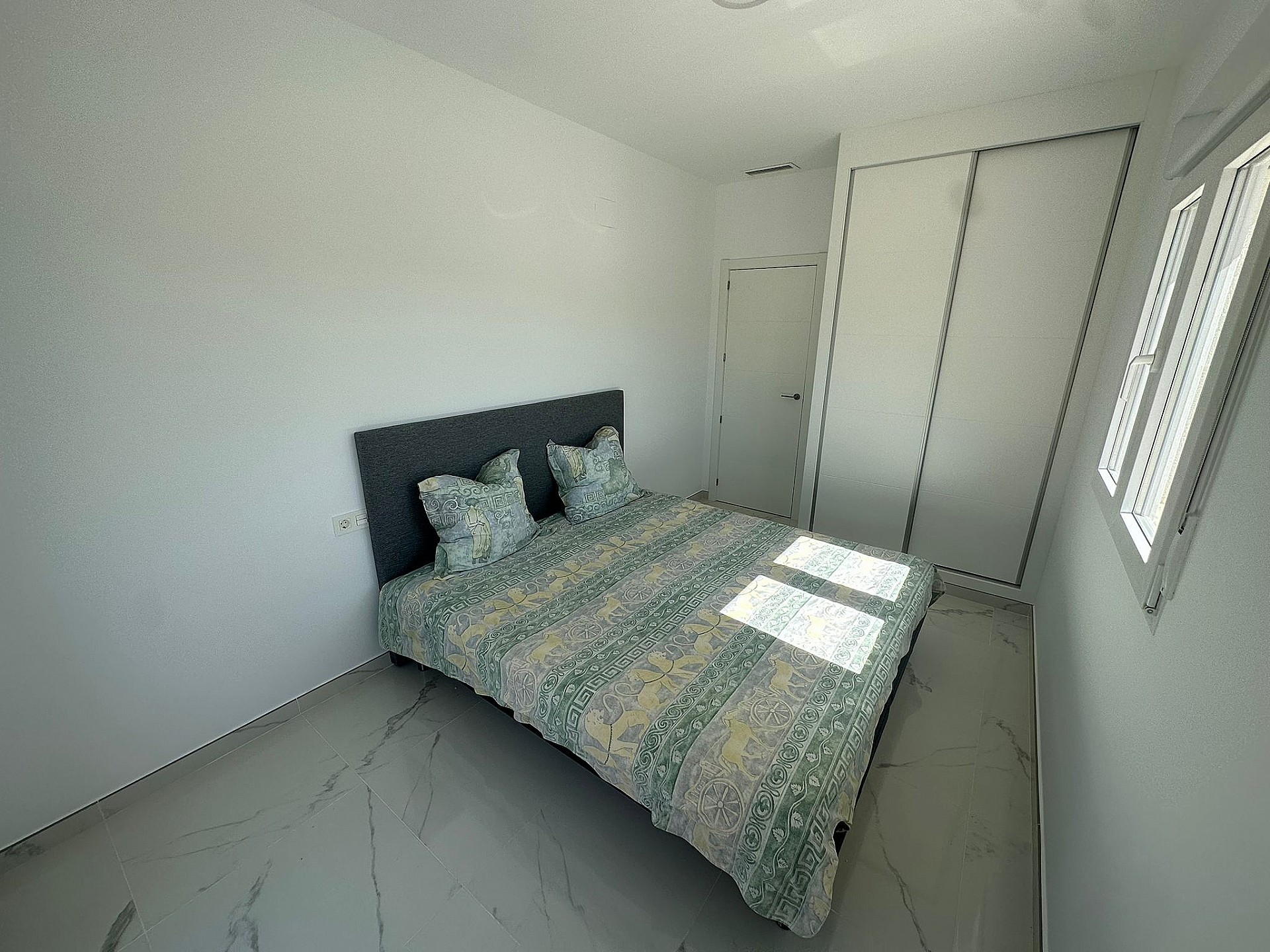 Resale - 4 Bedroom 3 Bathroom Villa in Pinoso - - Alicante Resale - 4 Bedroom 3 Bathroom Villa in Pinoso - - Alicante