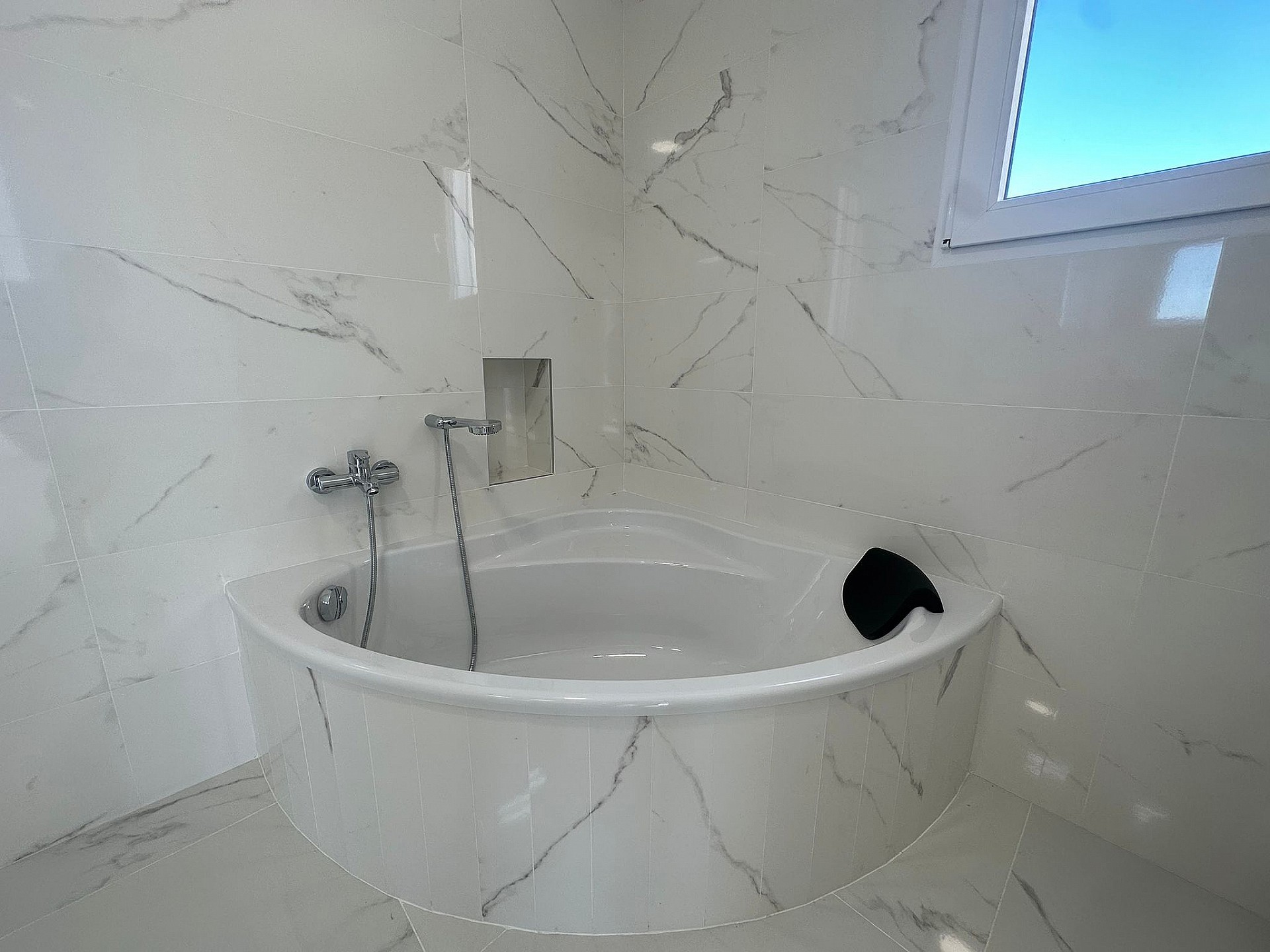 Resale - 4 Bedroom 3 Bathroom Villa in Pinoso - - Alicante Resale - 4 Bedroom 3 Bathroom Villa in Pinoso - - Alicante