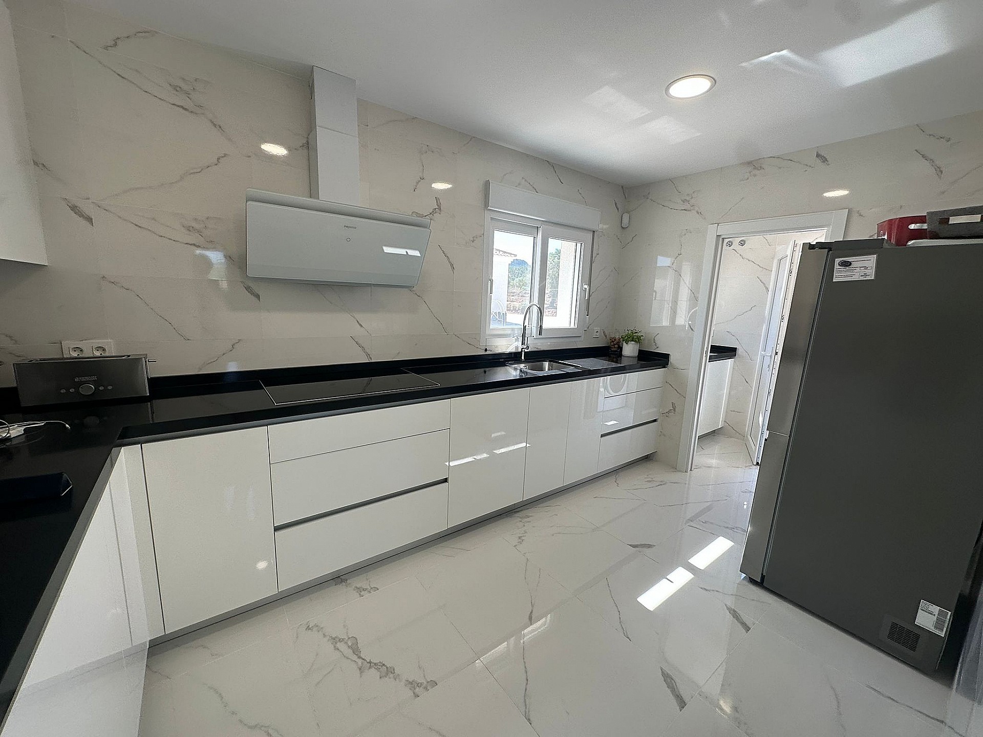 Resale - 4 Bedroom 3 Bathroom Villa in Pinoso - - Alicante Resale - 4 Bedroom 3 Bathroom Villa in Pinoso - - Alicante