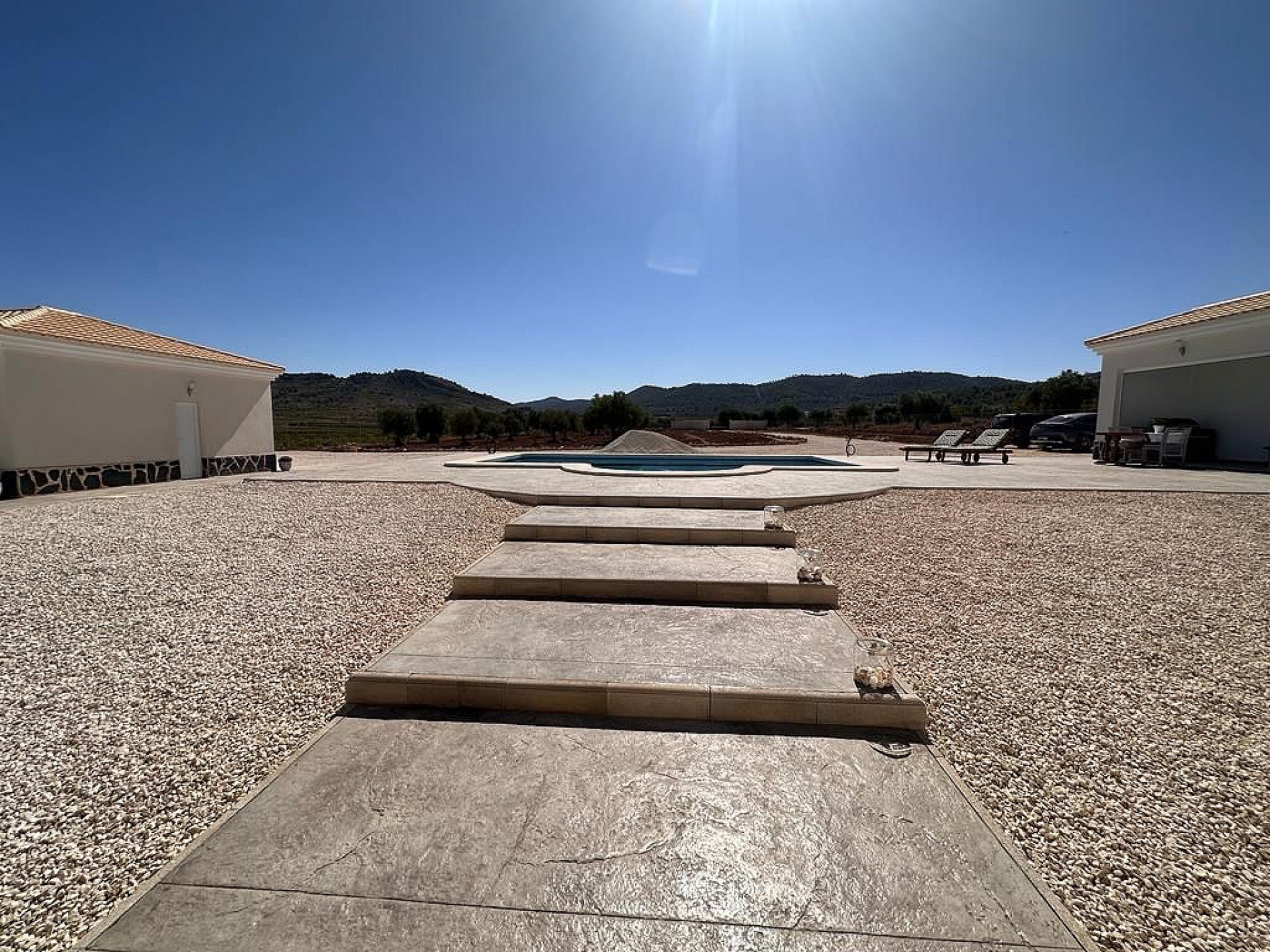 Resale - 4 Bedroom 3 Bathroom Villa in Pinoso - - Alicante Resale - 4 Bedroom 3 Bathroom Villa in Pinoso - - Alicante