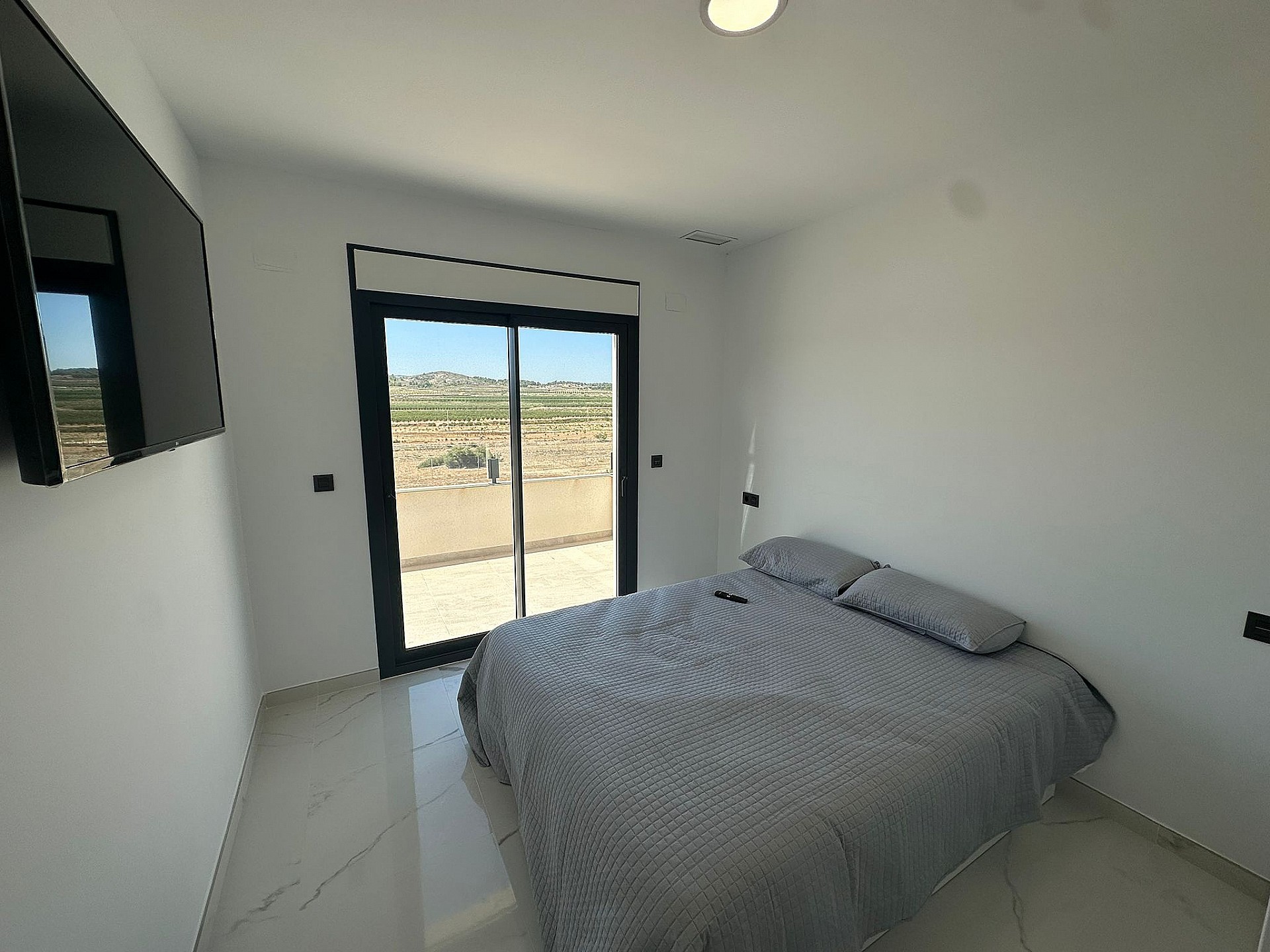 Resale - 4 Bedroom 3 Bathroom Villa in Pinoso - - Alicante Resale - 4 Bedroom 3 Bathroom Villa in Pinoso - - Alicante